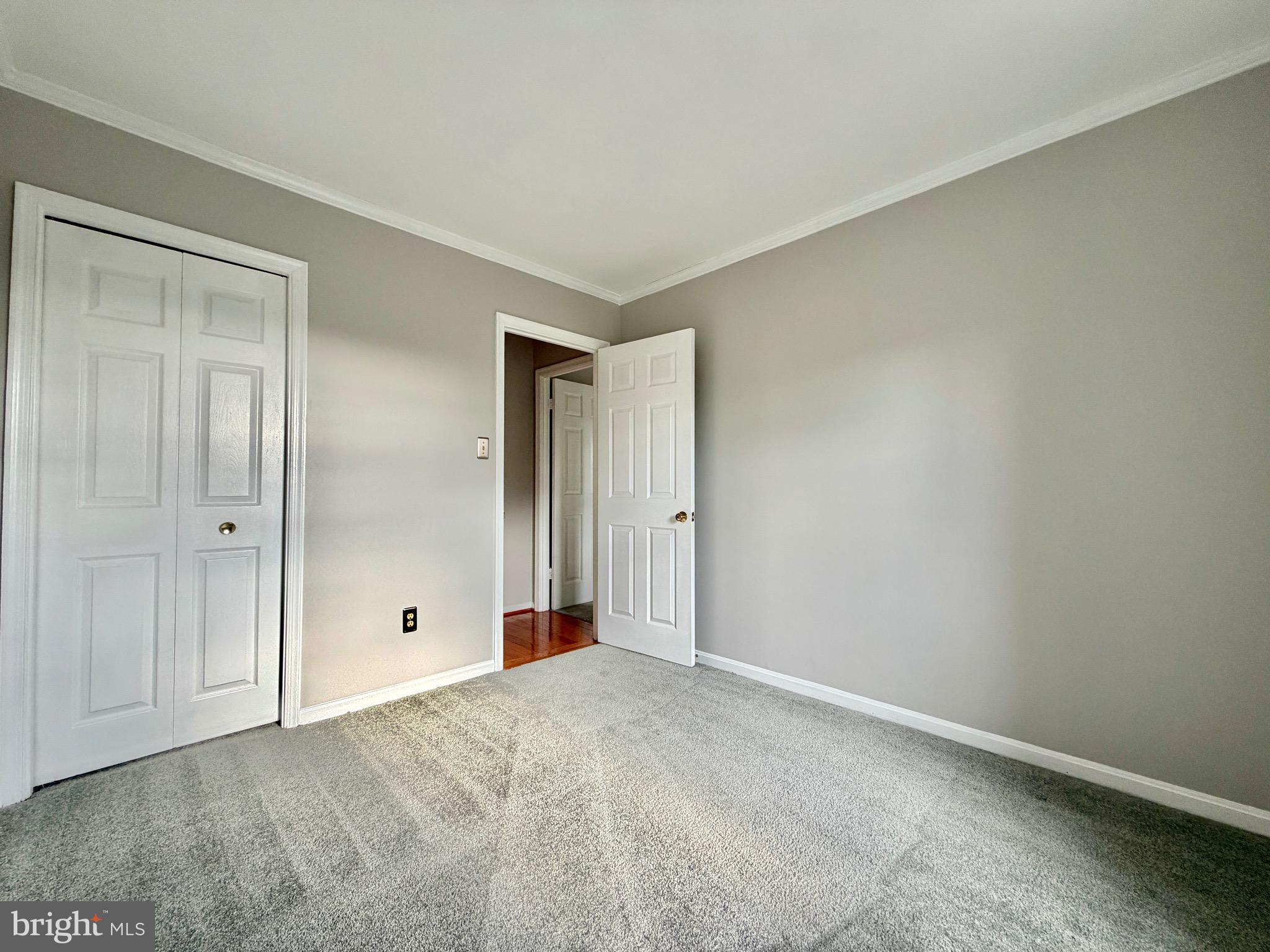 10145 VILLAGE KNOLLS COURT