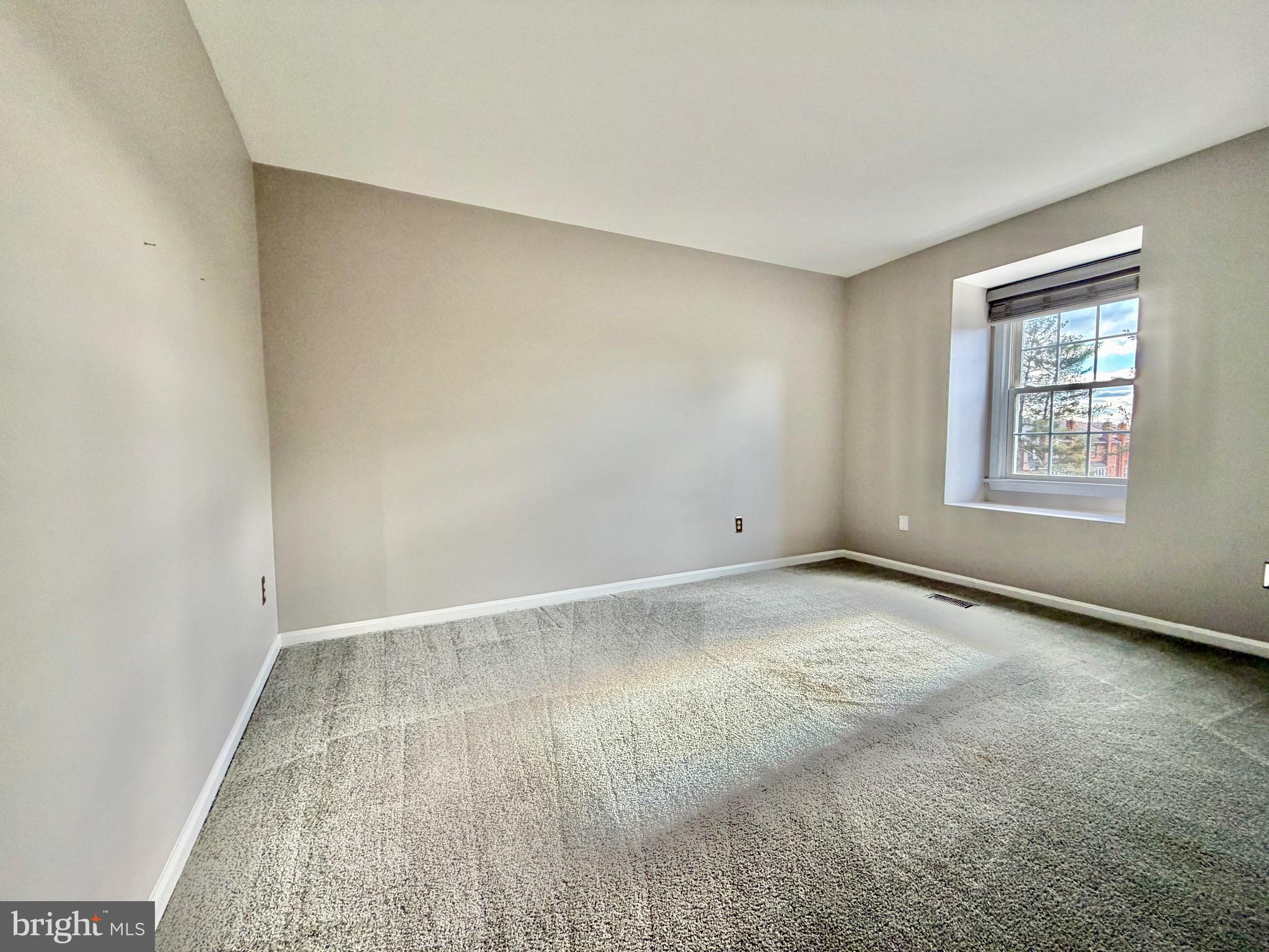 10145 VILLAGE KNOLLS COURT