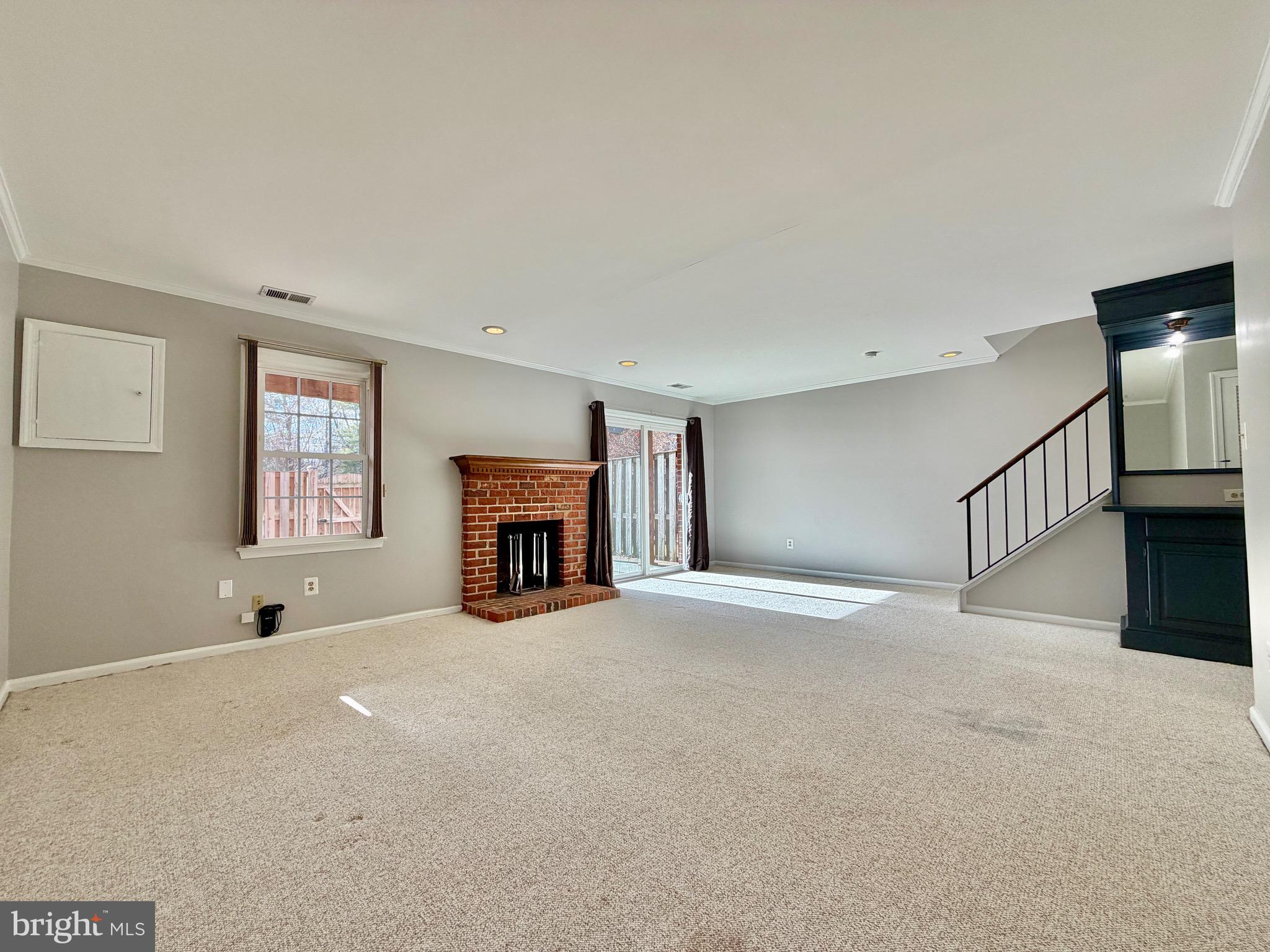 10145 VILLAGE KNOLLS COURT