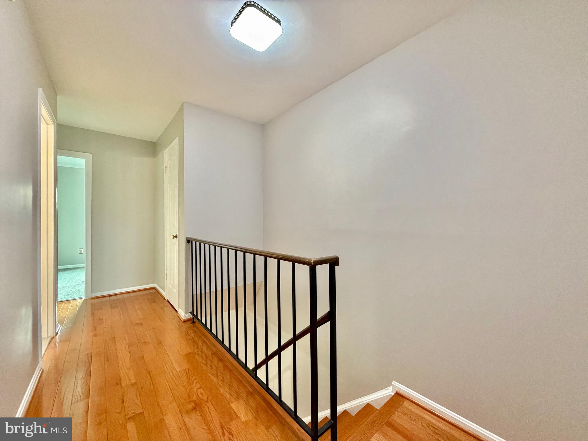 10145 VILLAGE KNOLLS COURT