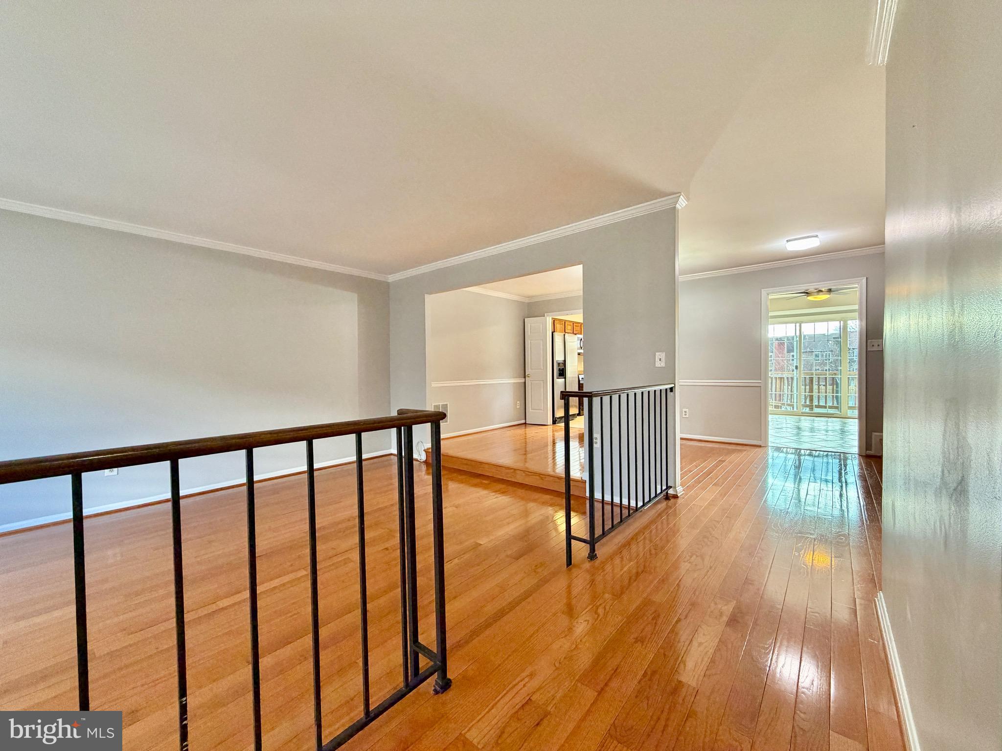 10145 VILLAGE KNOLLS COURT