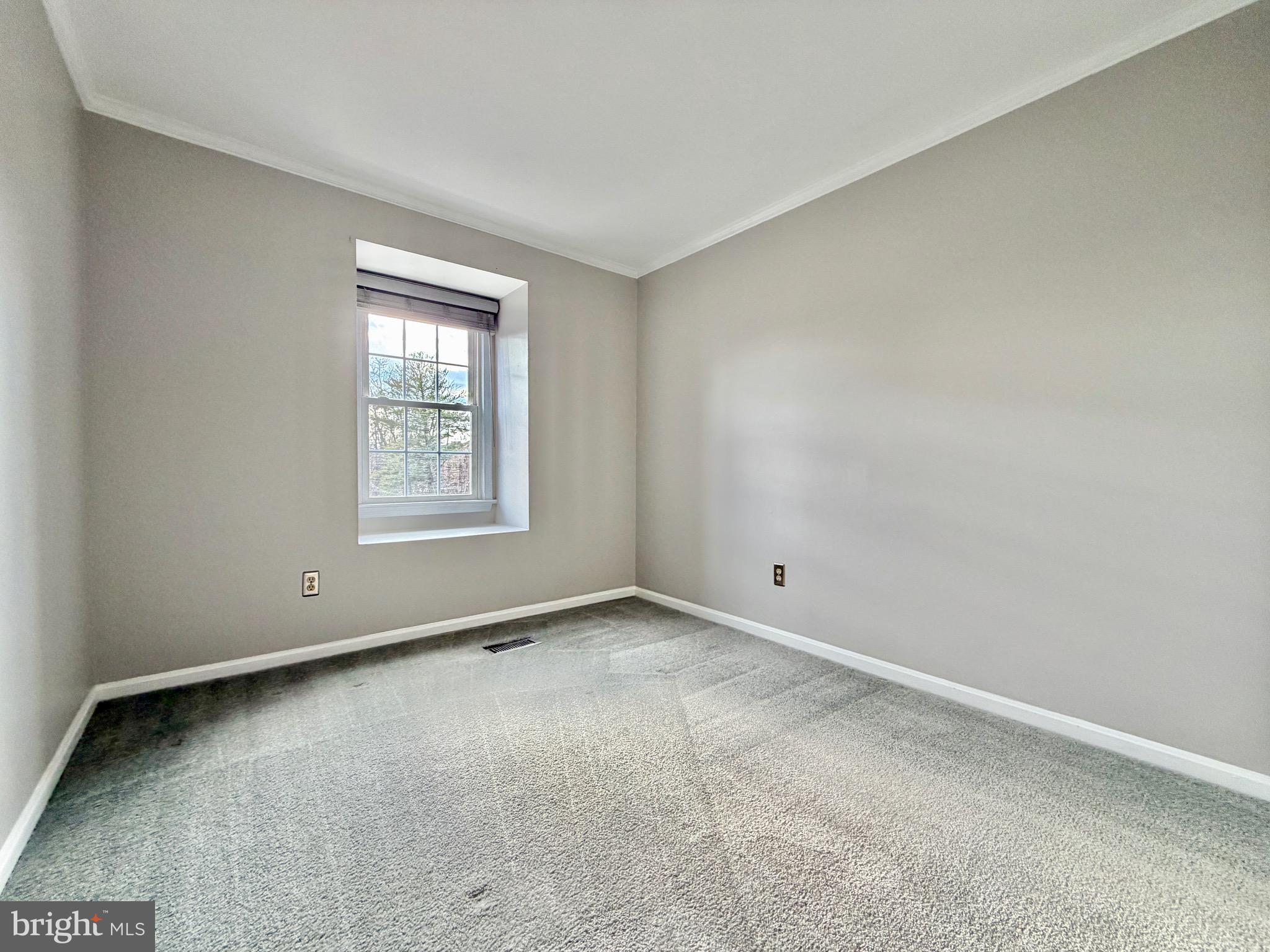 10145 VILLAGE KNOLLS COURT