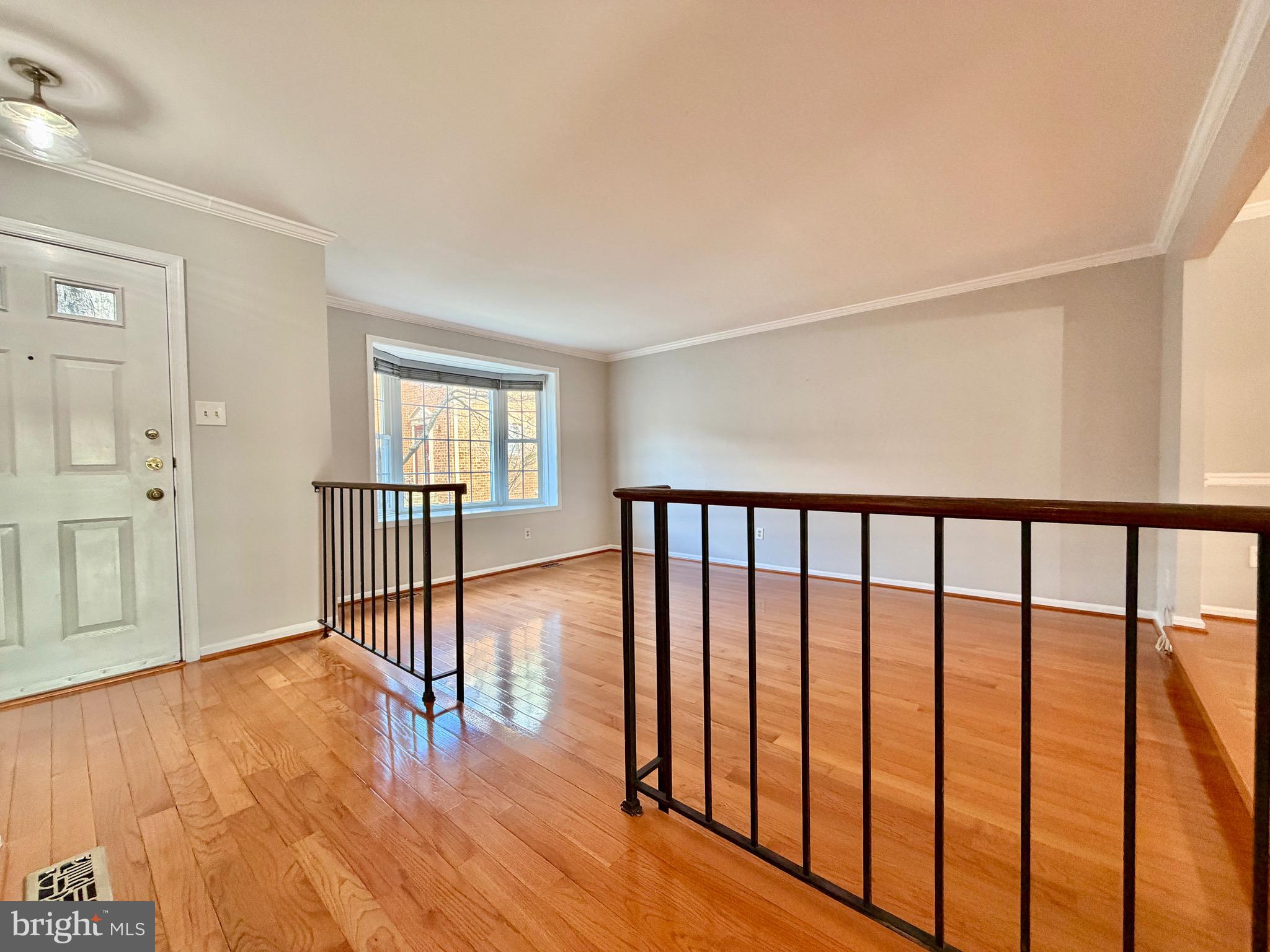 10145 VILLAGE KNOLLS COURT