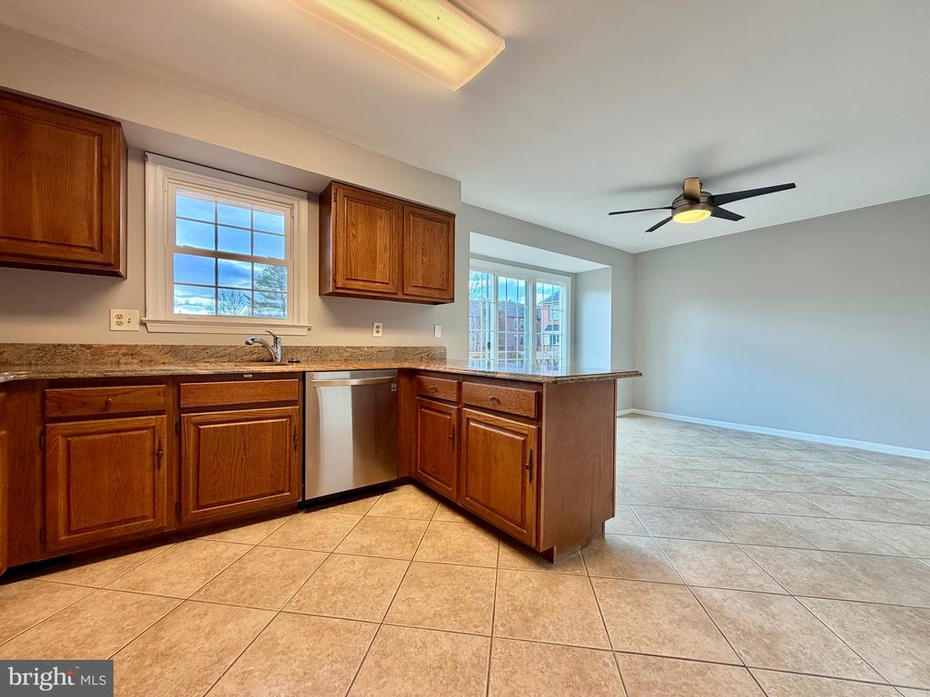 10145 VILLAGE KNOLLS COURT