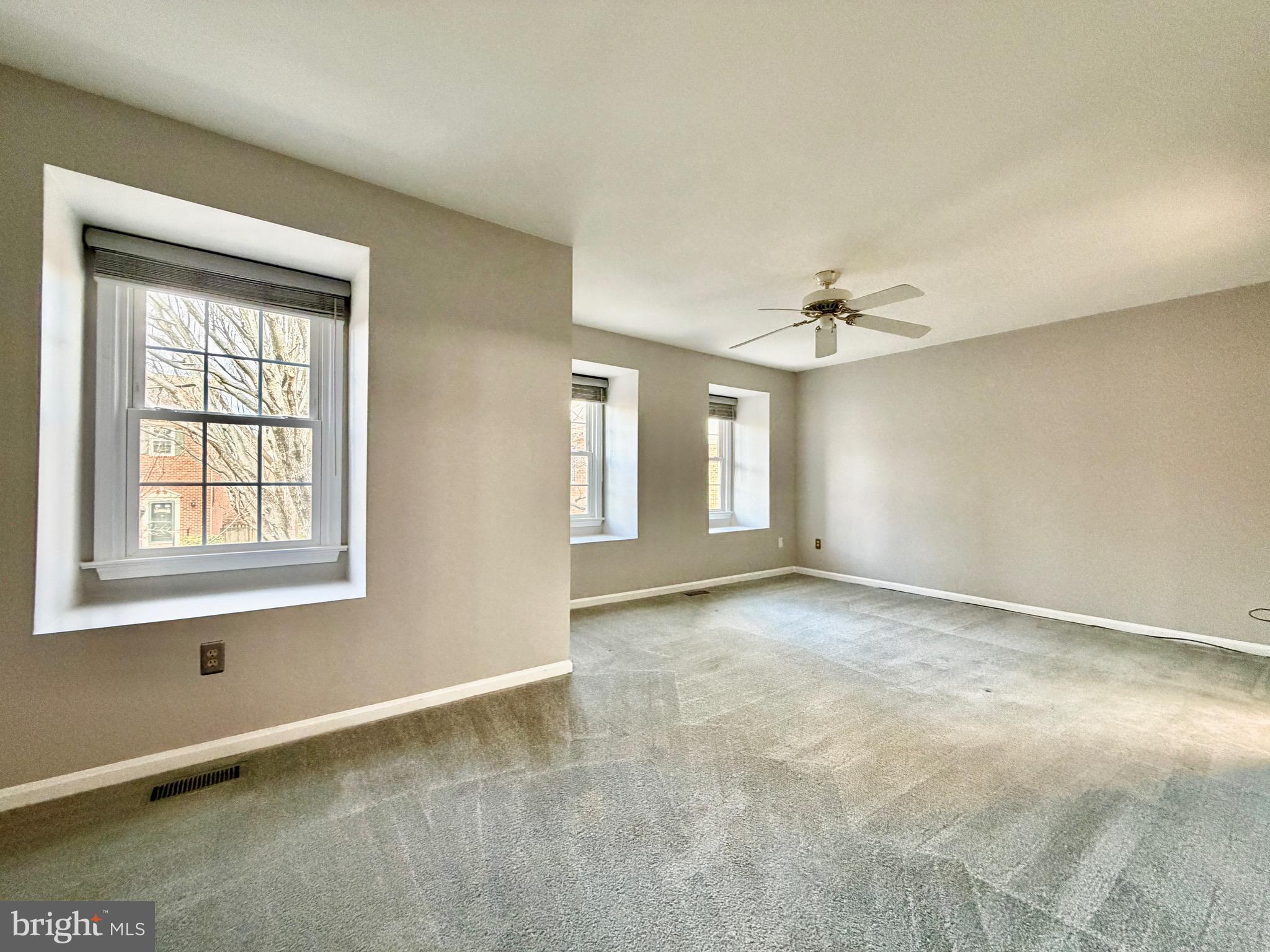 10145 VILLAGE KNOLLS COURT