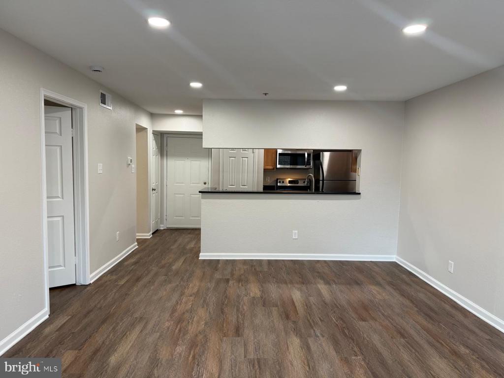 3315 WYNDHAM 1233