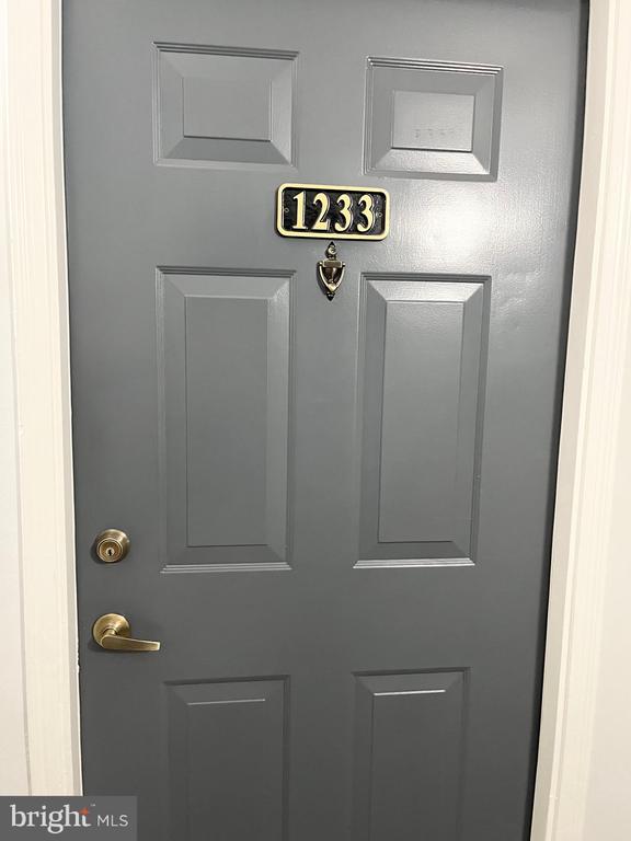 3315 WYNDHAM 1233