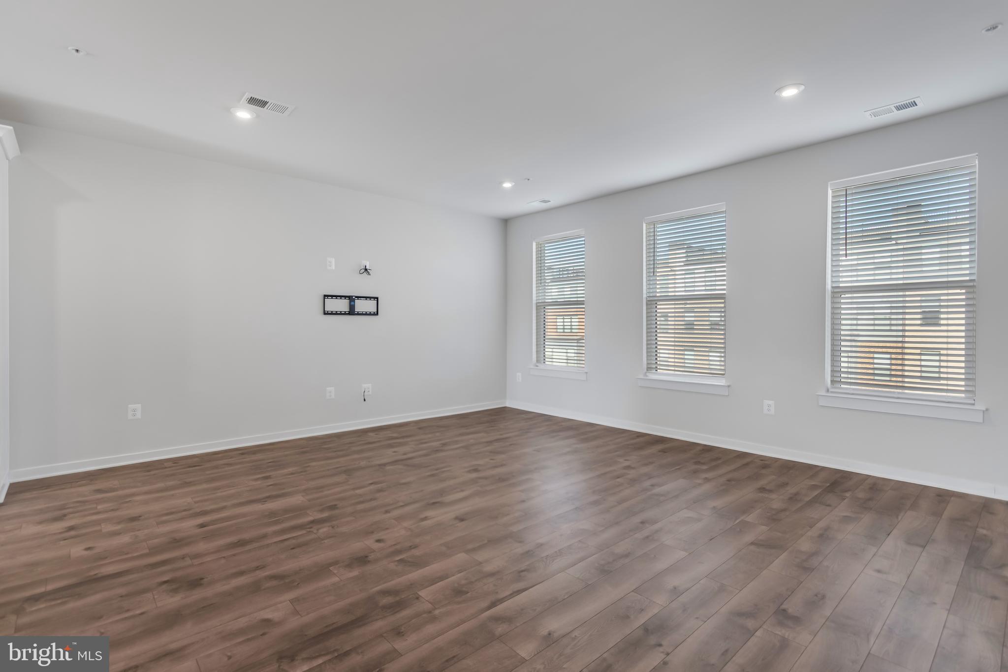 13505 SAYWARD BOULEVARD 86