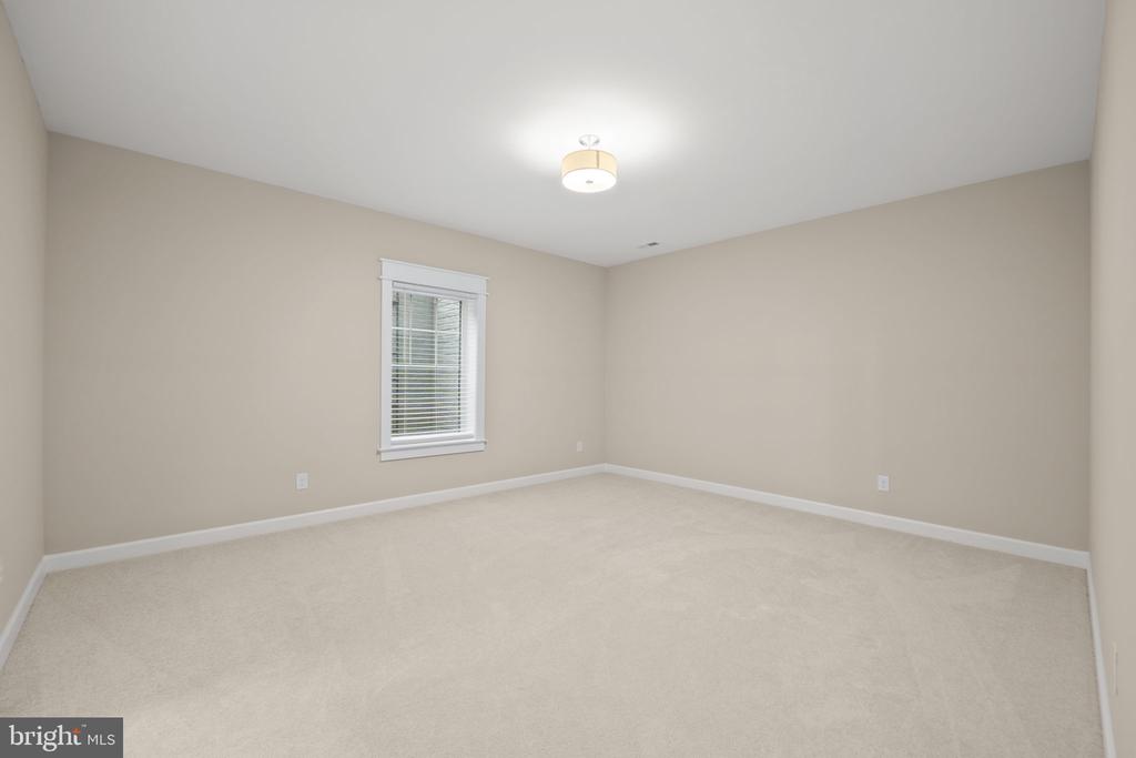 6712 DEAN DRIVE