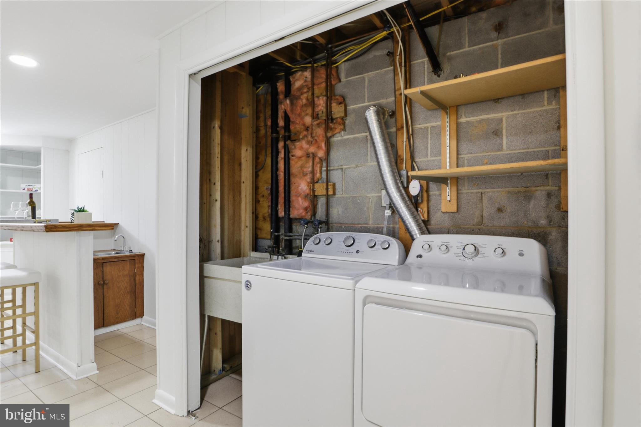 9810 OLEANDER AVENUE