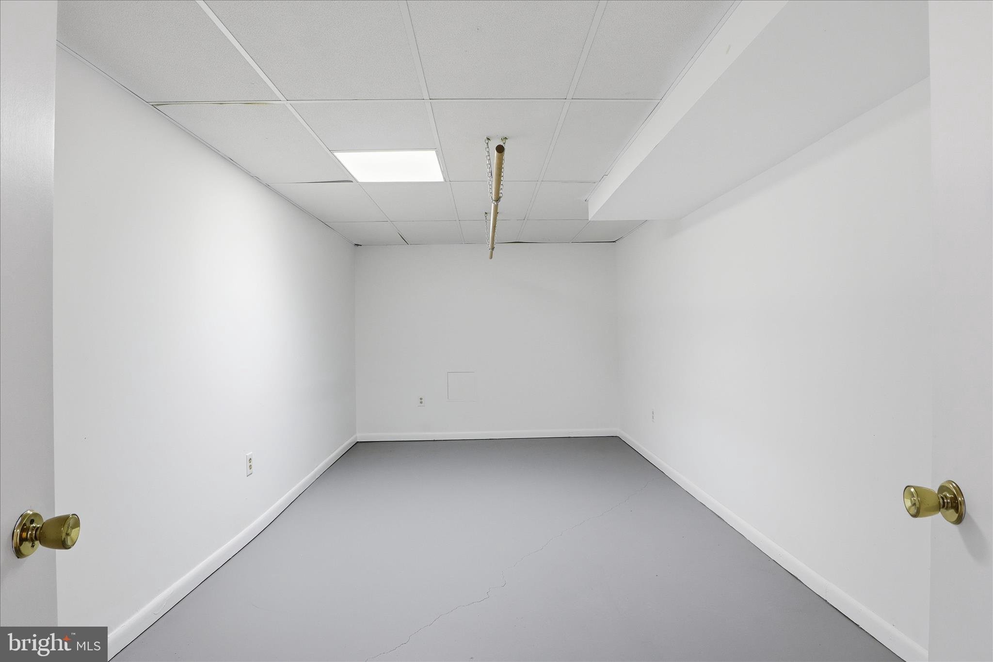 9810 OLEANDER AVENUE