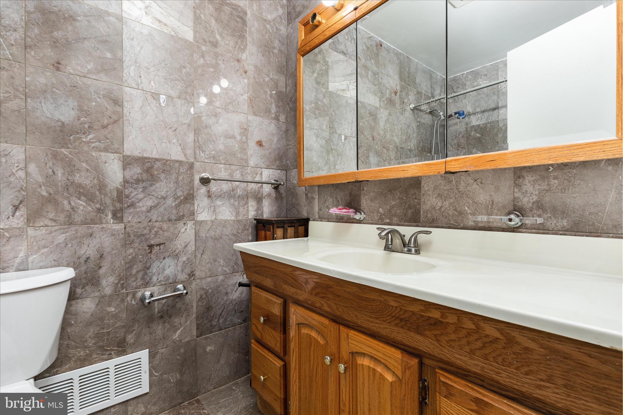 7201 SYDENSTRICKER ROAD