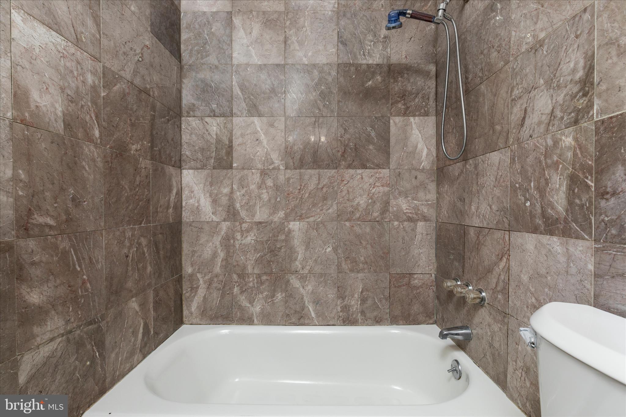 7201 SYDENSTRICKER ROAD