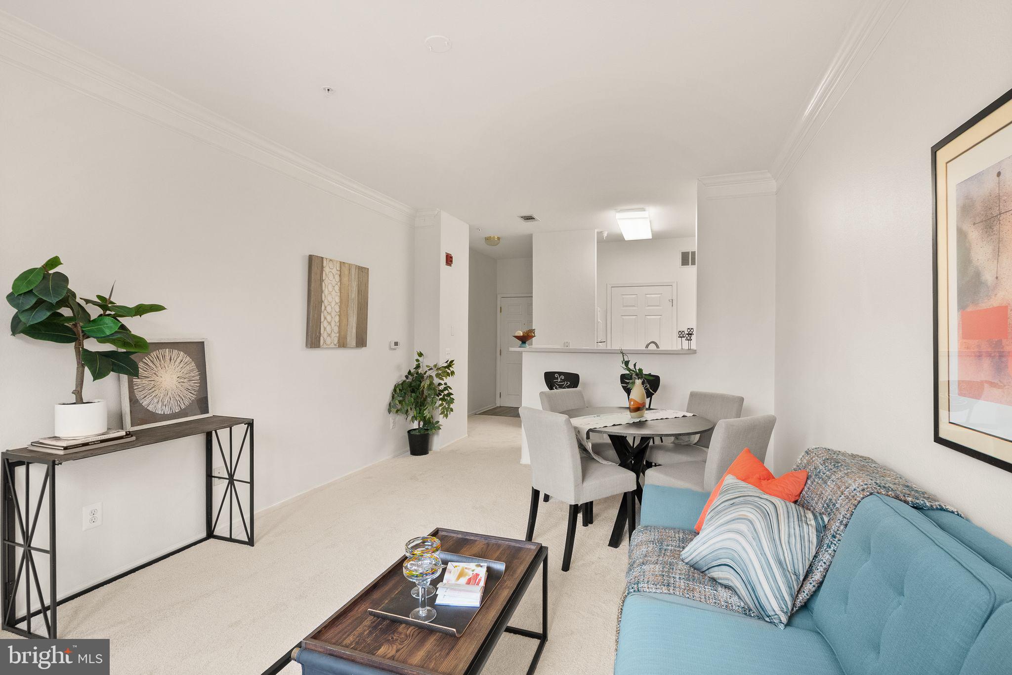 1601 SPRING GATE DRIVE 1116