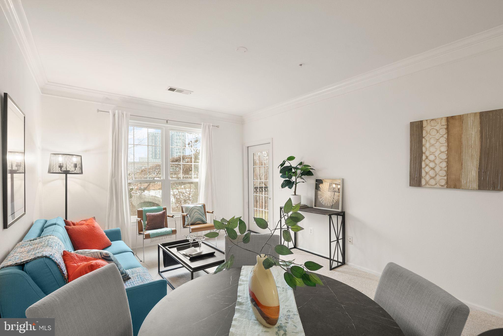 1601 SPRING GATE DRIVE 1116