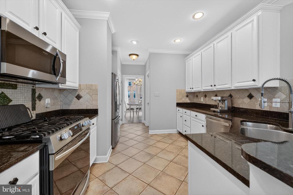 11503 WATERHAVEN COURT