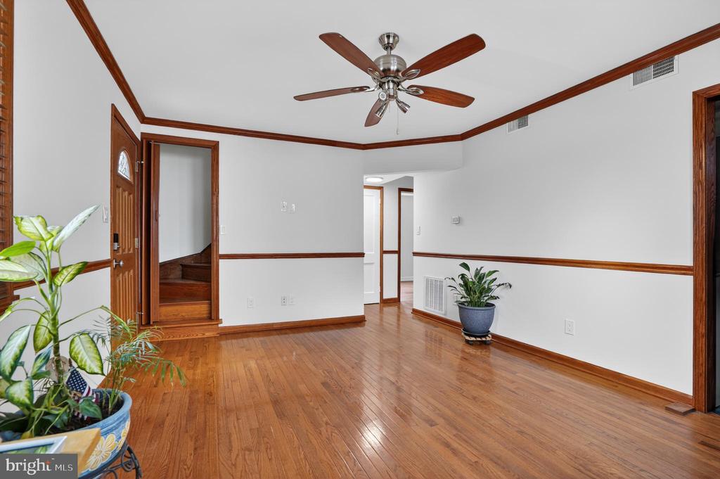 6803 KENFIG DRIVE