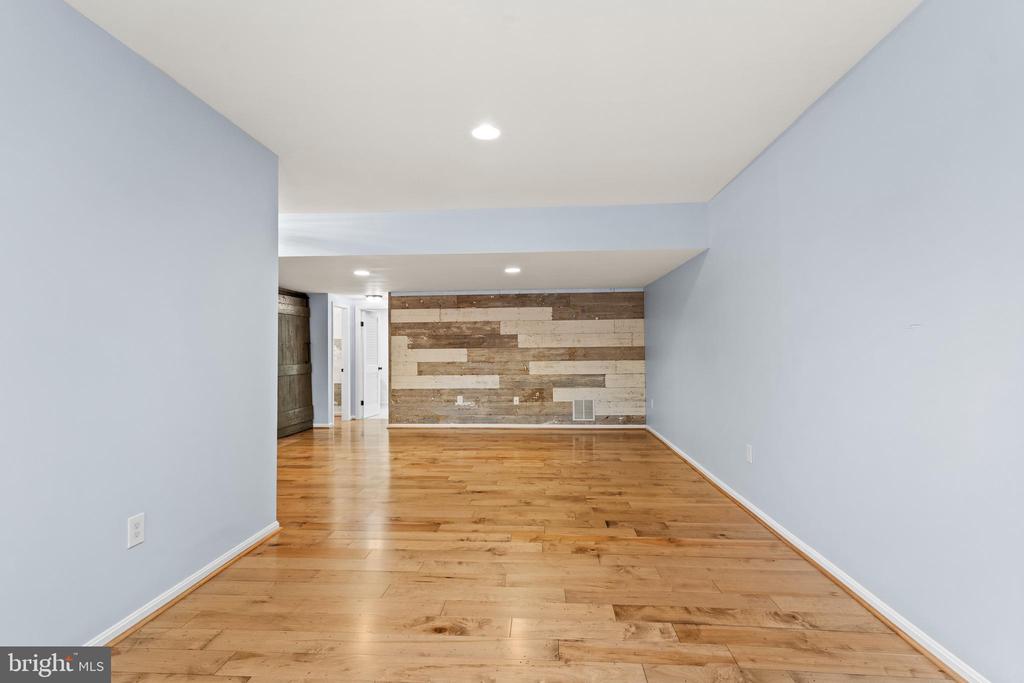 10441 CARRIAGEPARK COURT
