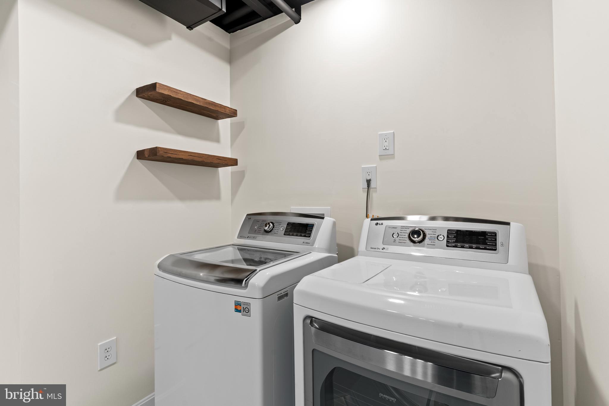 10441 CARRIAGEPARK COURT