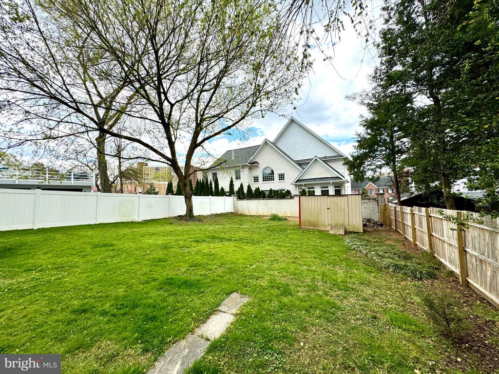 6728 CHURCHILL ROAD