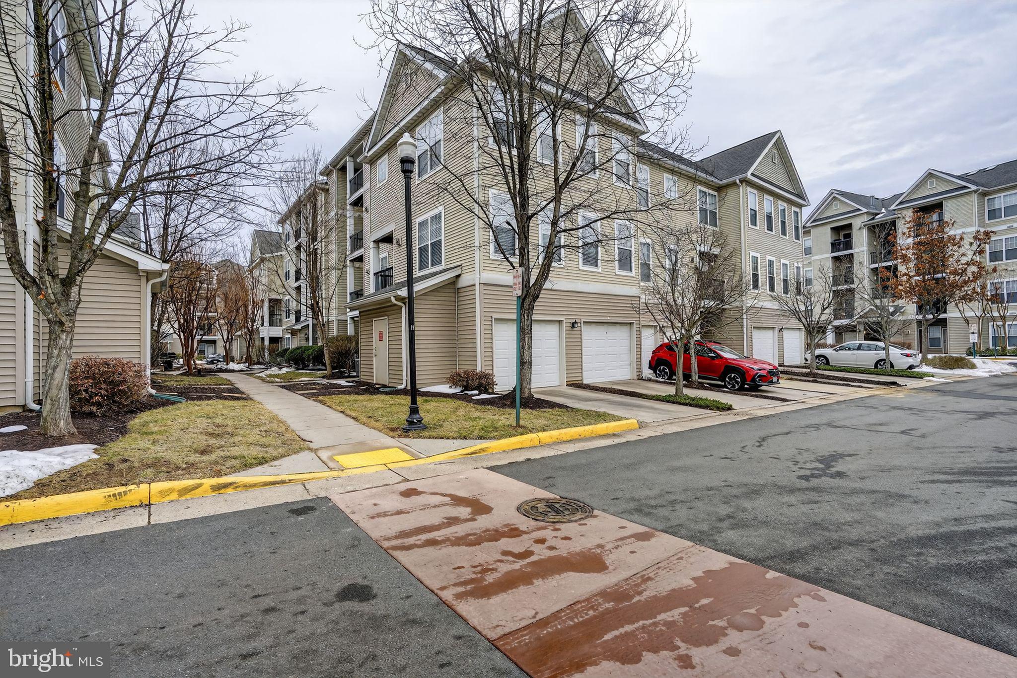 5142 BRITTNEY ELYSE CIRCLE J J