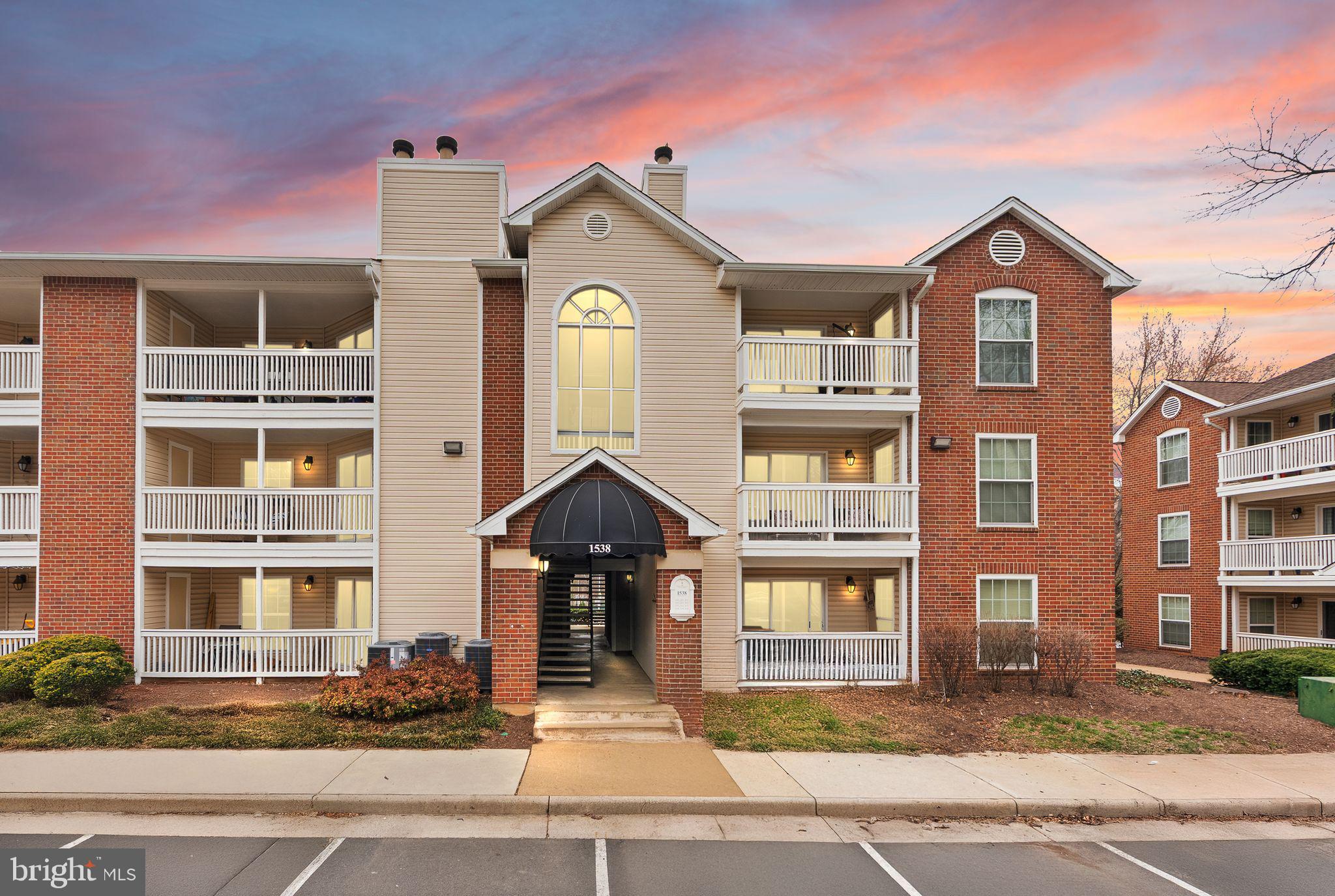 1538 LINCOLN WAY 201A