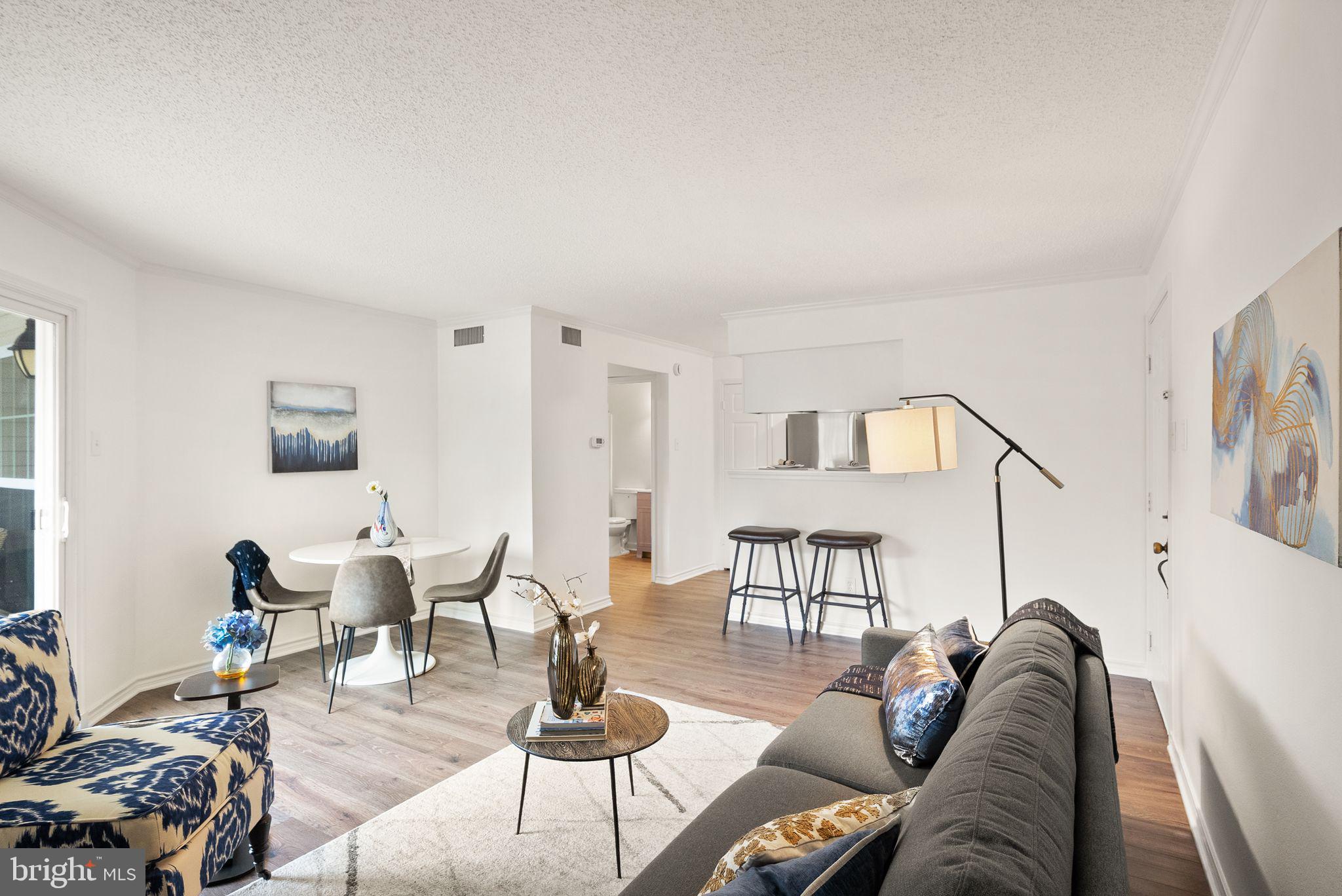 1538 LINCOLN WAY 201A