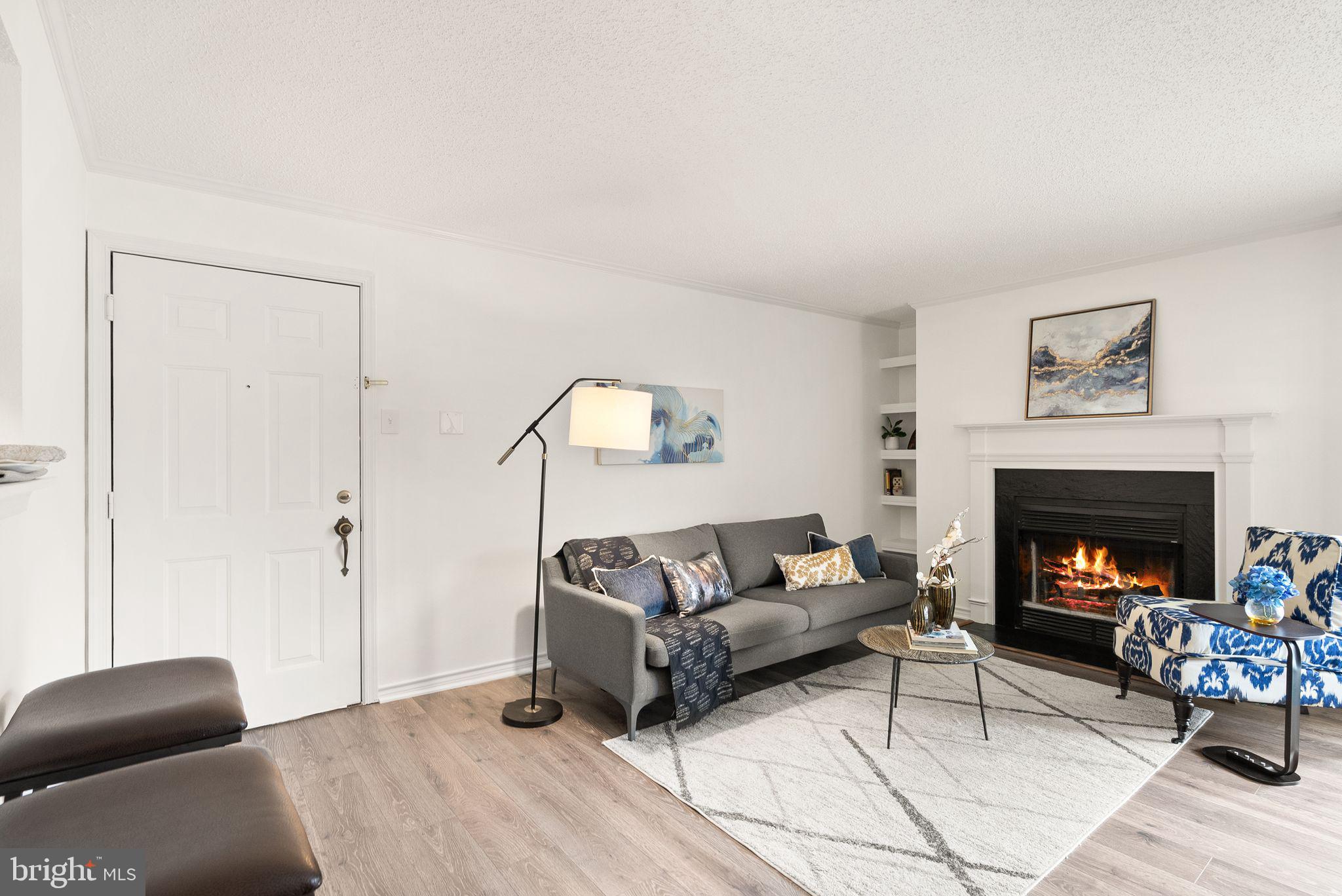 1538 LINCOLN WAY 201A