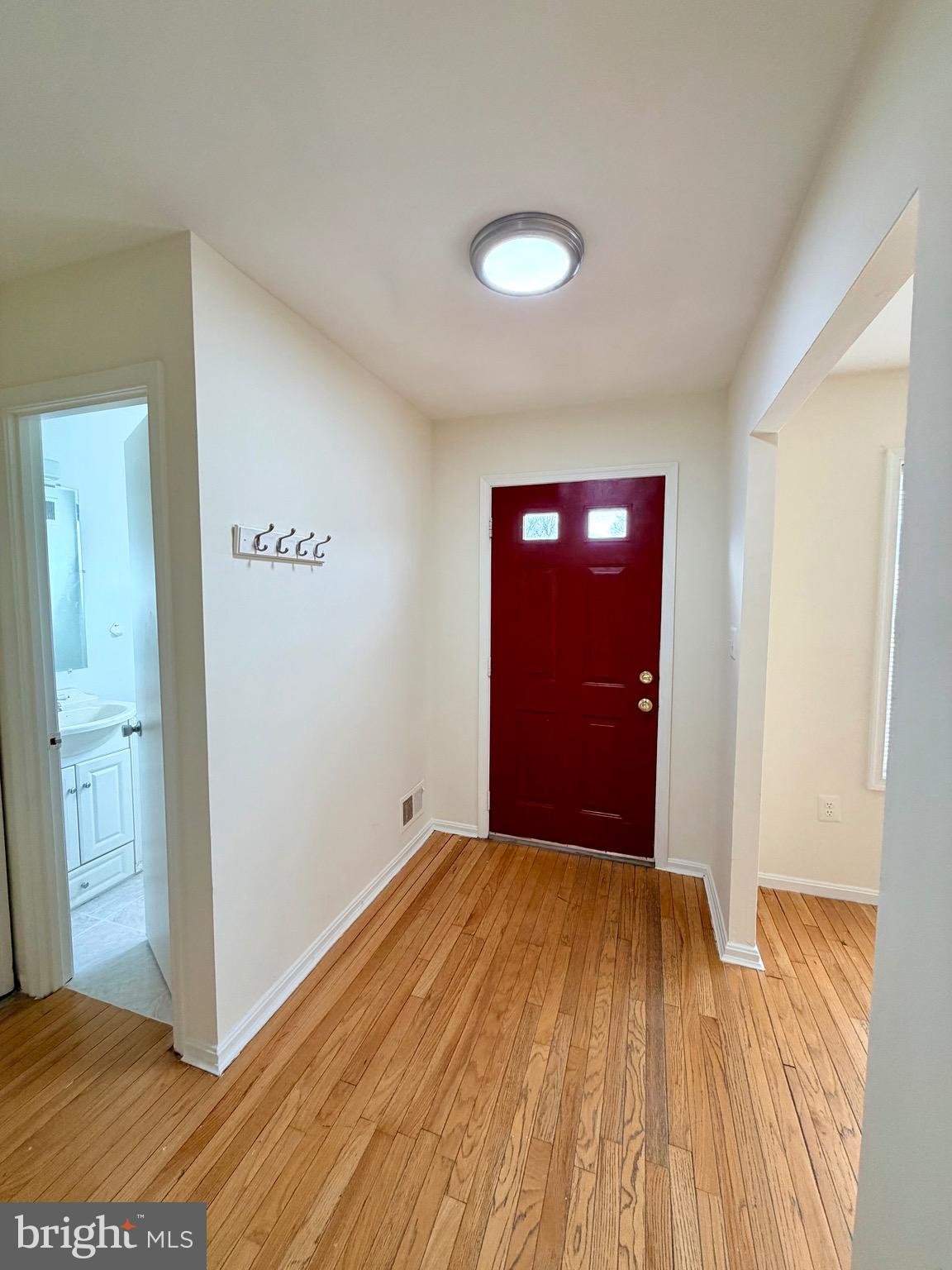 3048 HICKORY GROVE COURT