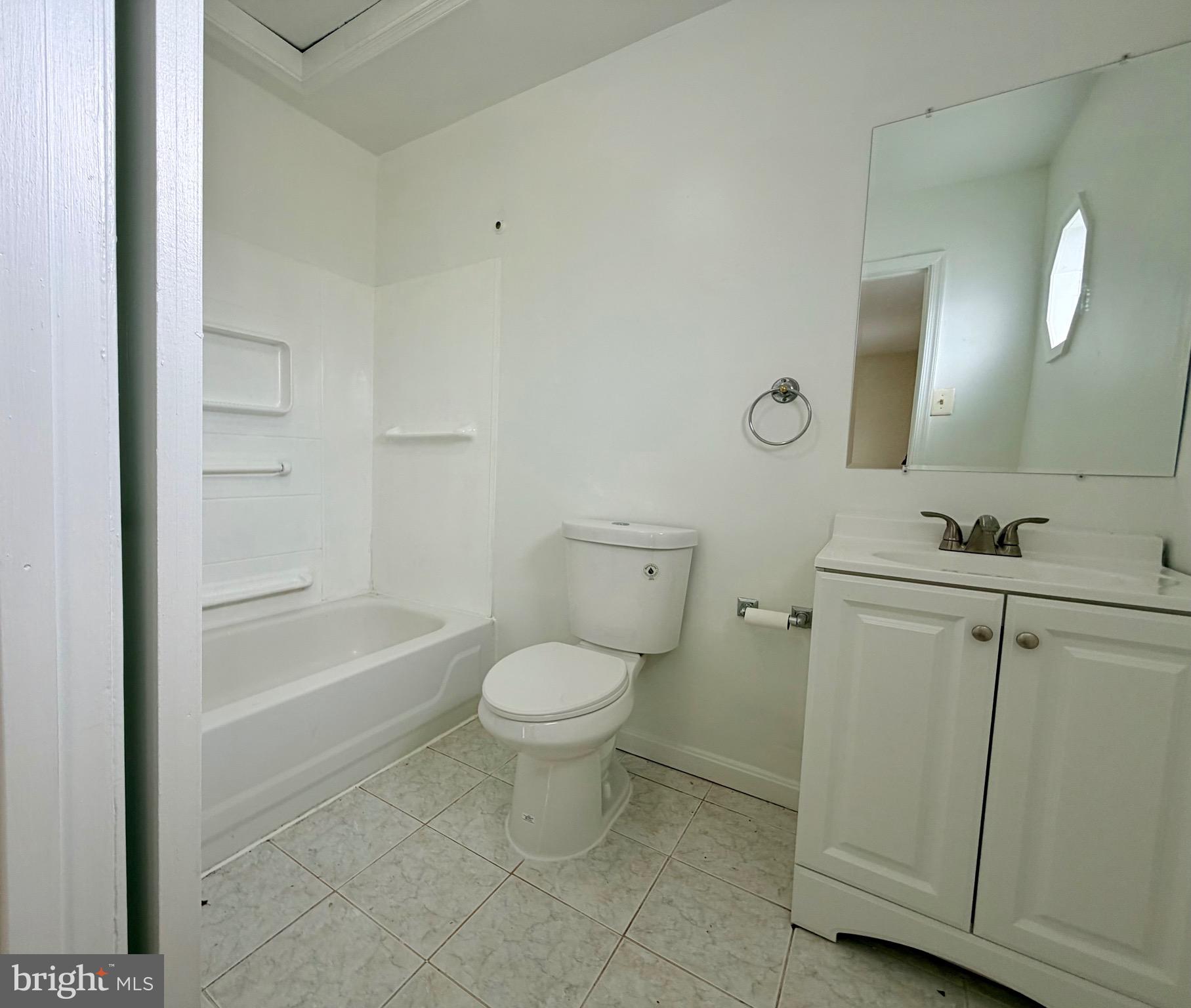 3048 HICKORY GROVE COURT