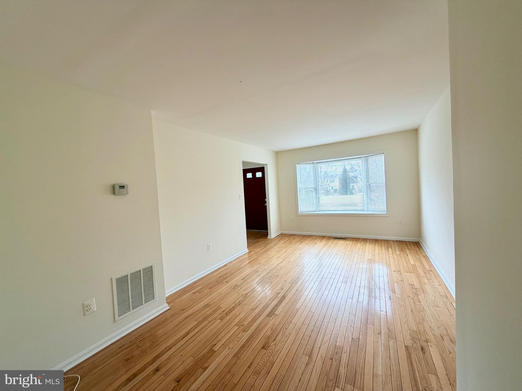 3048 HICKORY GROVE COURT