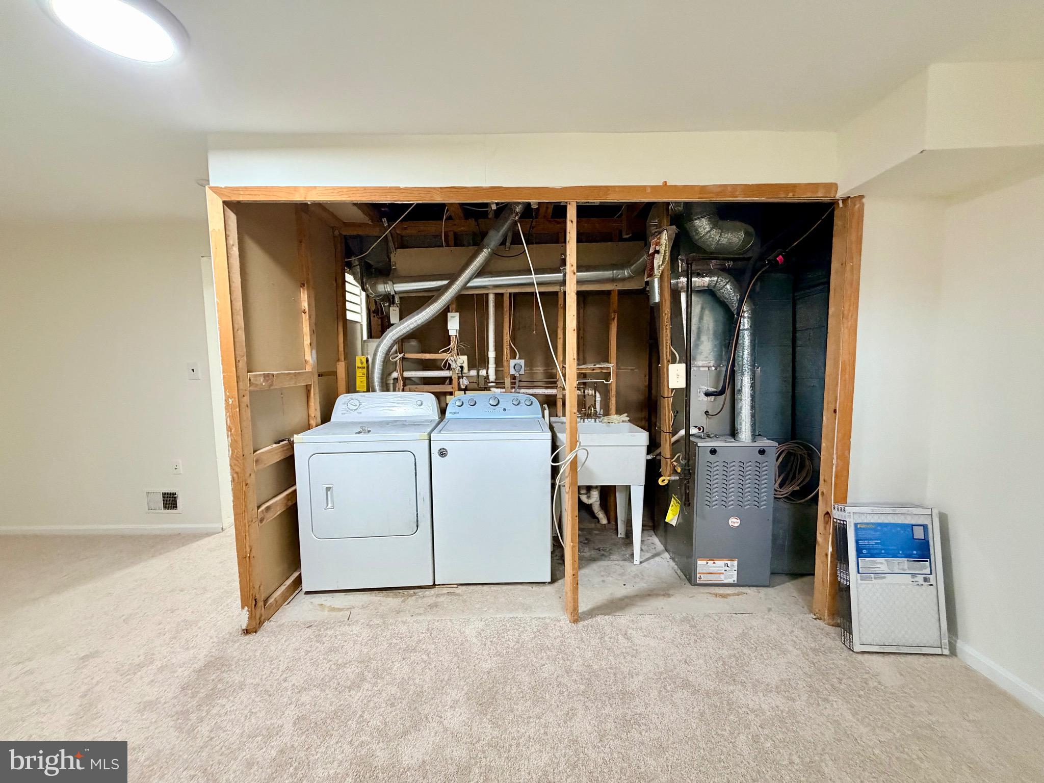 3048 HICKORY GROVE COURT