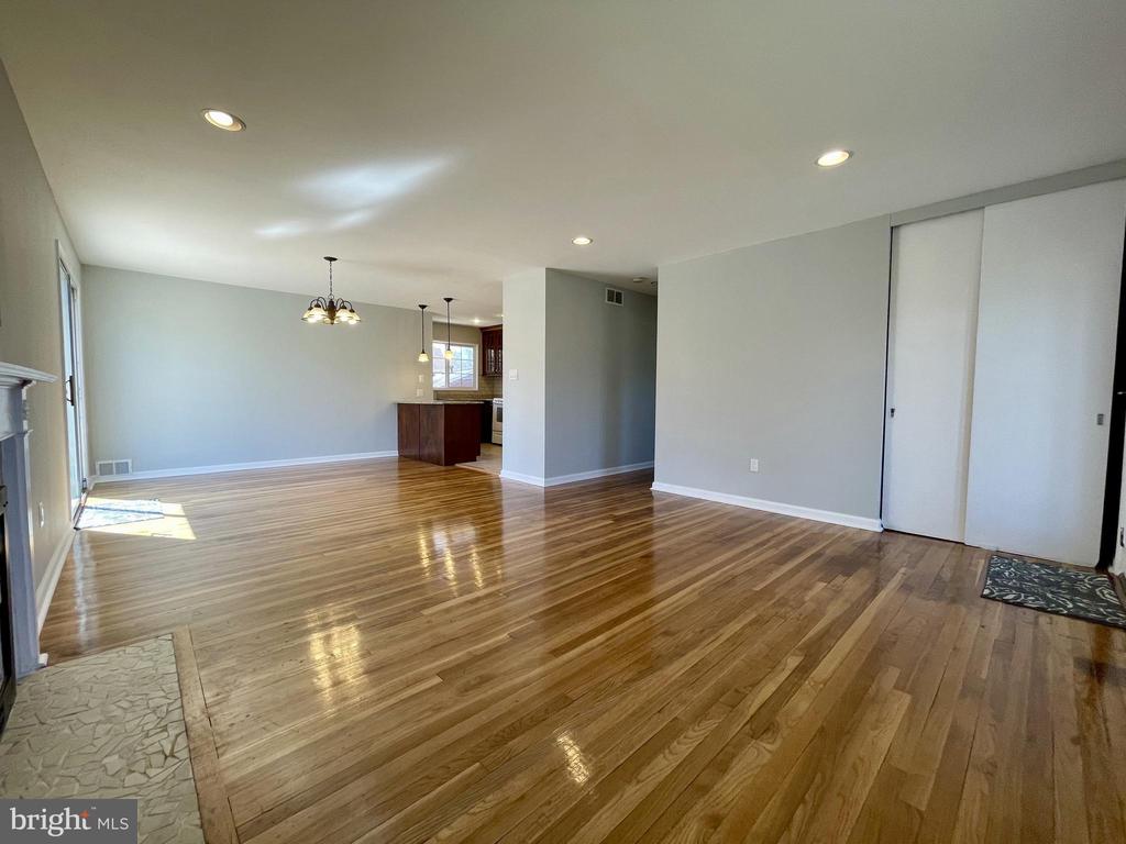 4100 SUMMIT PLACE