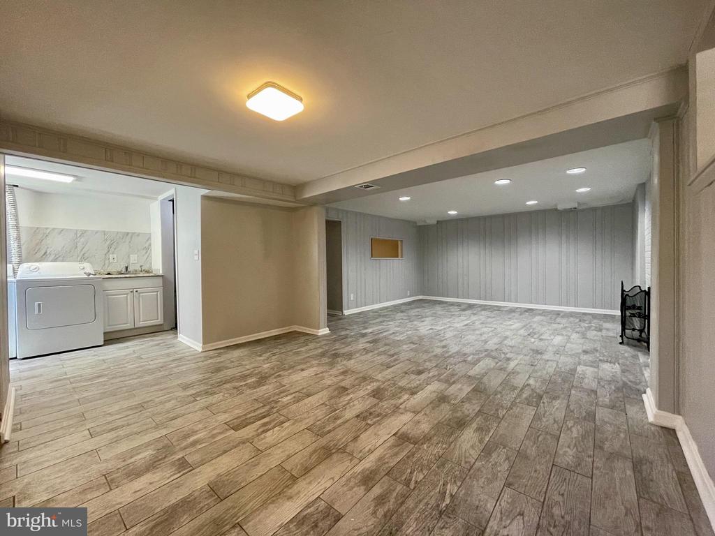 4100 SUMMIT PLACE