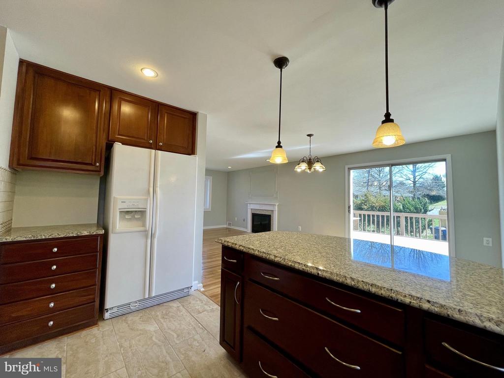4100 SUMMIT PLACE