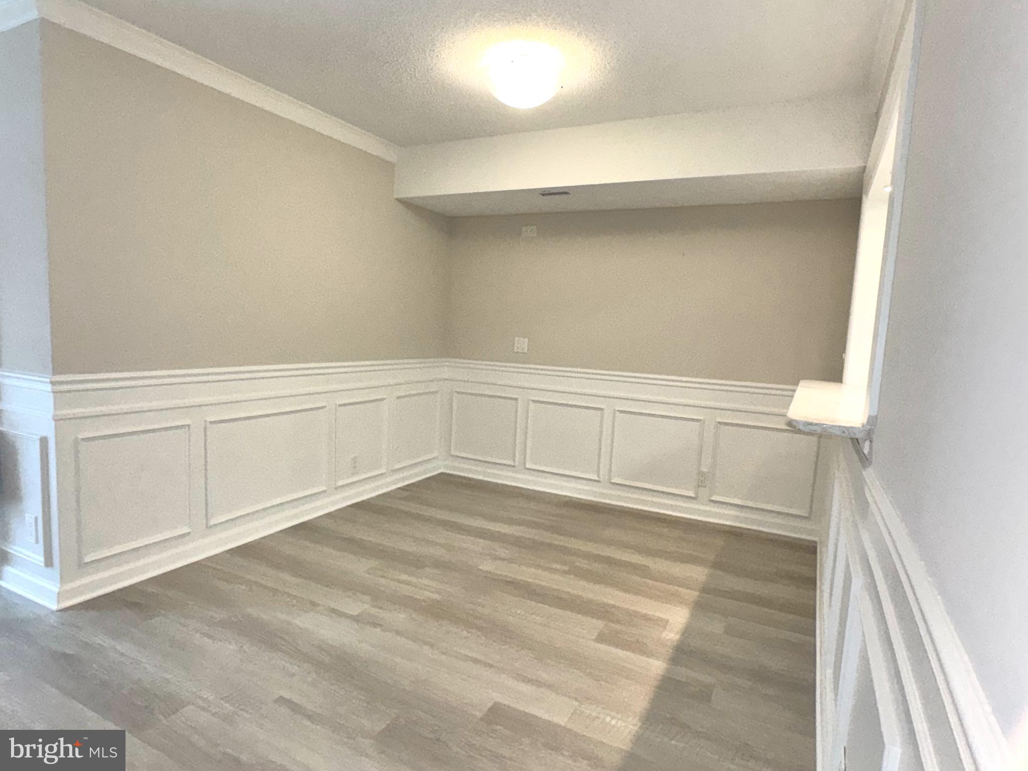 3800 POWELL LANE 302