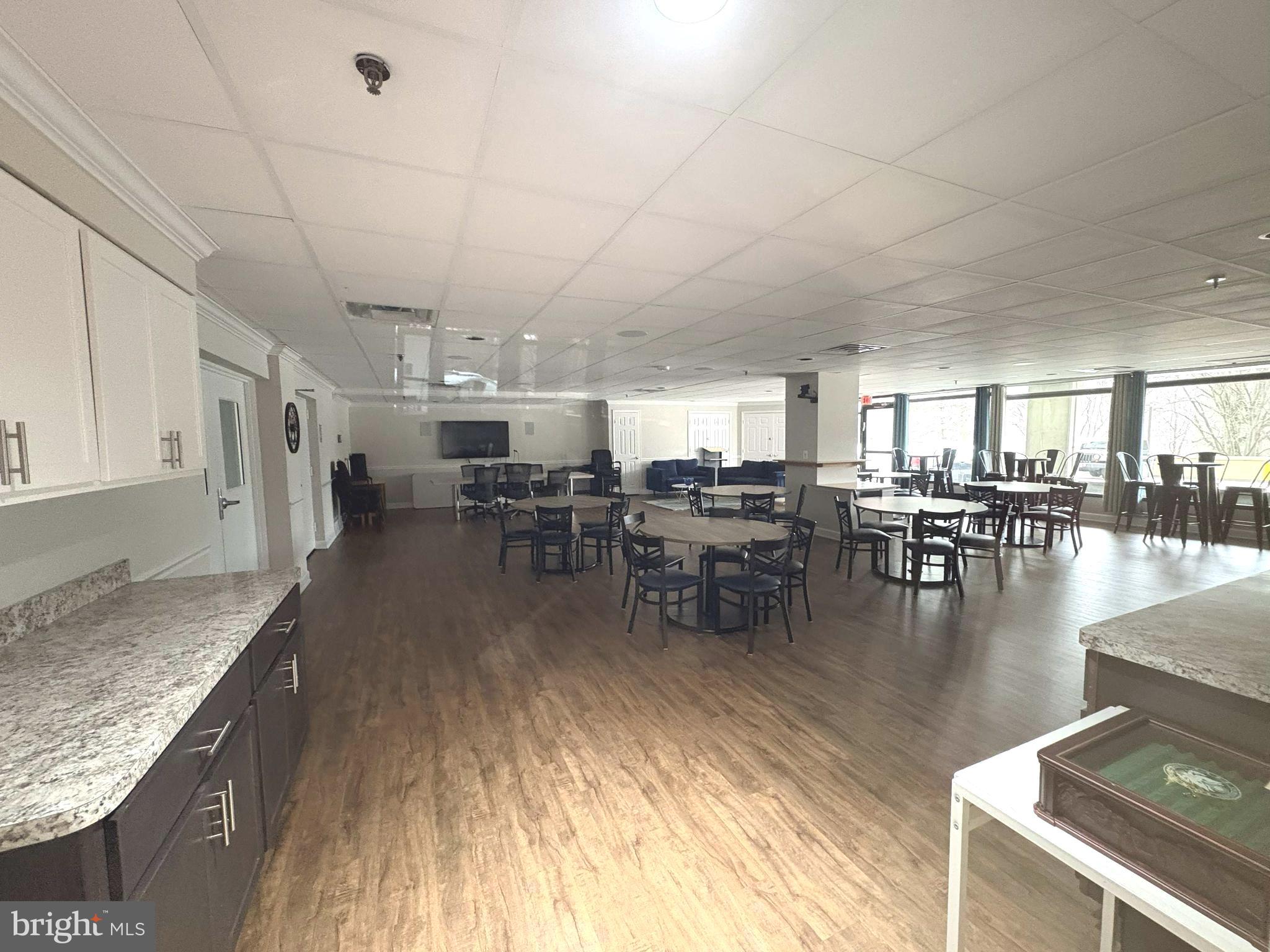 3800 POWELL LANE 302