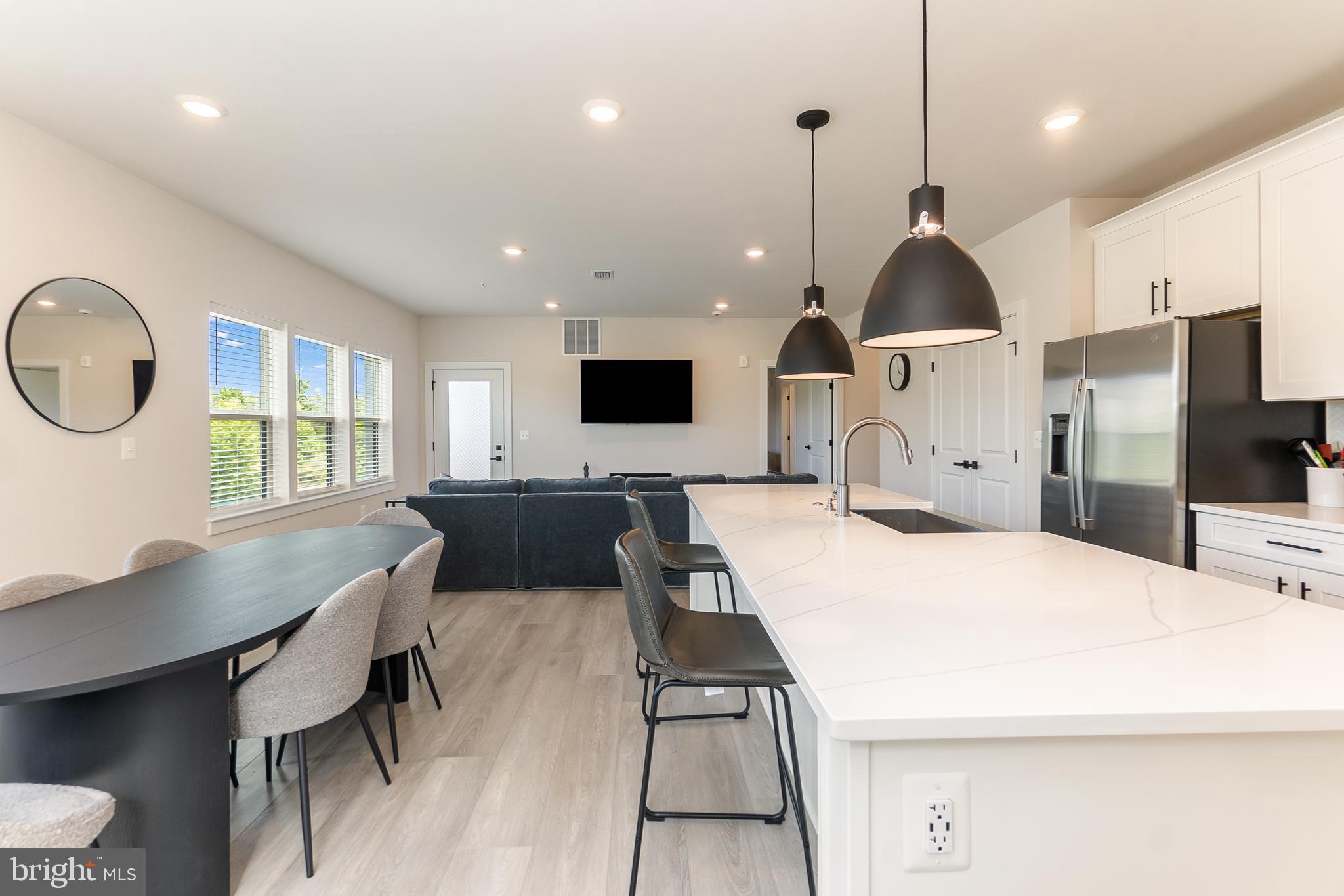 12850 MOSAIC PARK WAY B