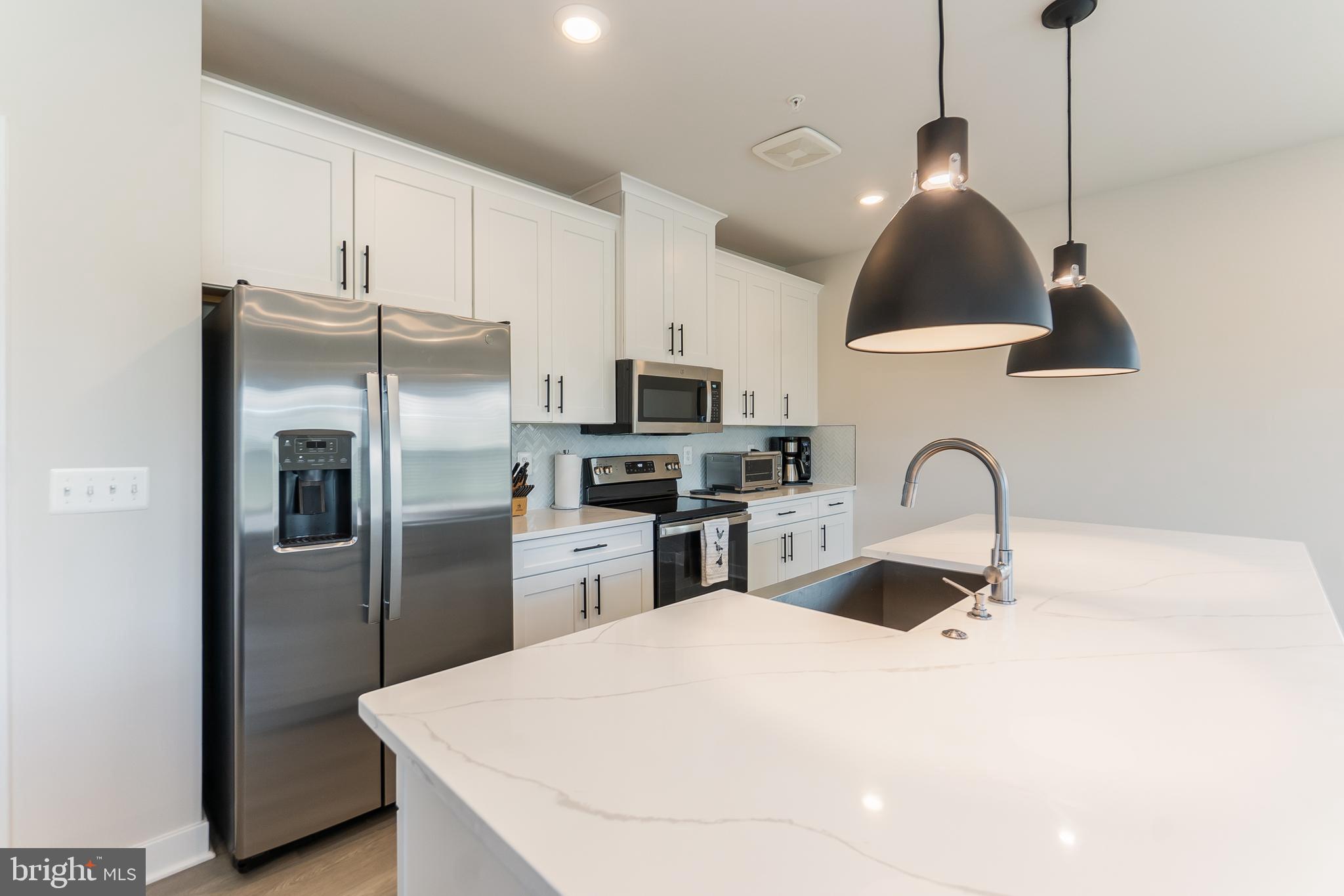 12850 MOSAIC PARK WAY B