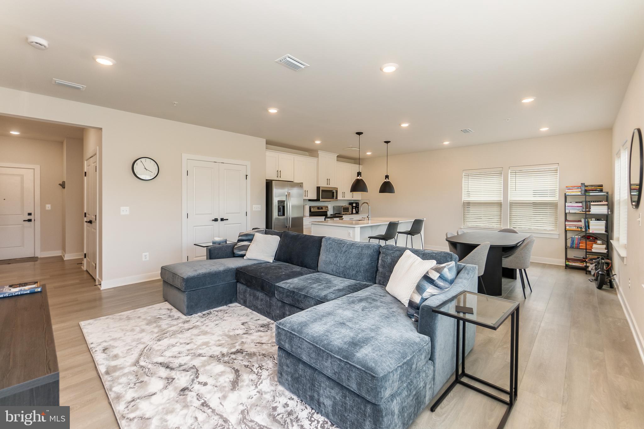 12850 MOSAIC PARK WAY B