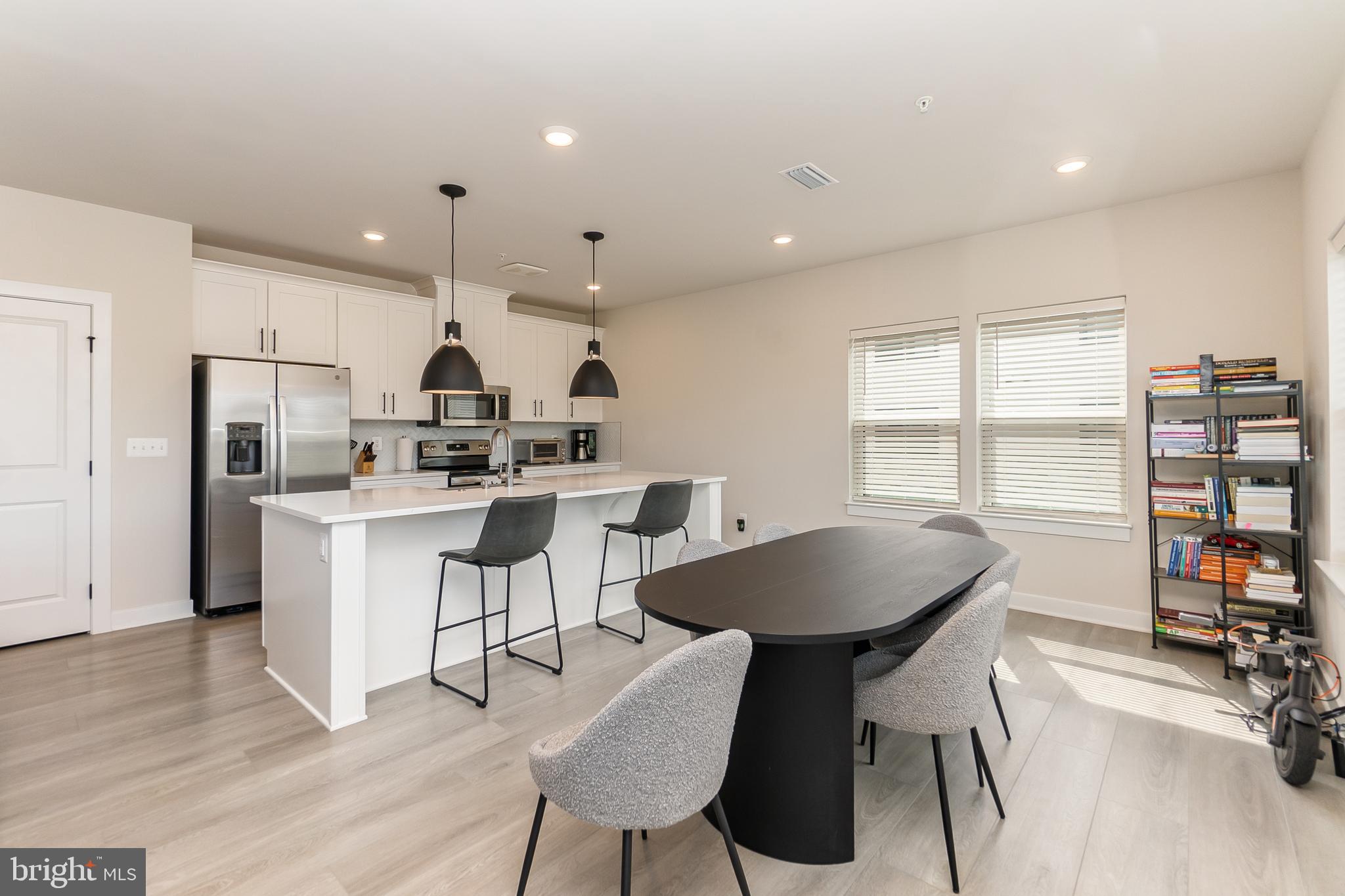 12850 MOSAIC PARK WAY B