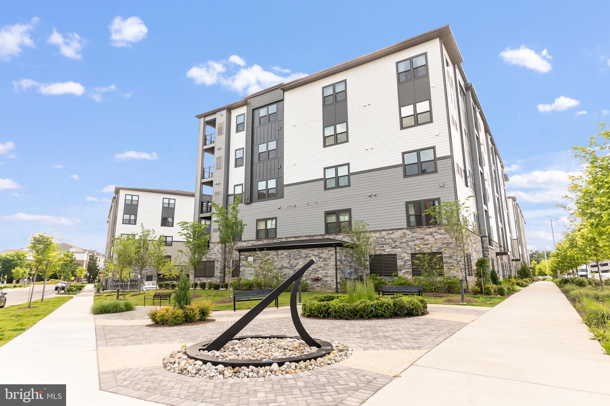 12850 MOSAIC PARK WAY B