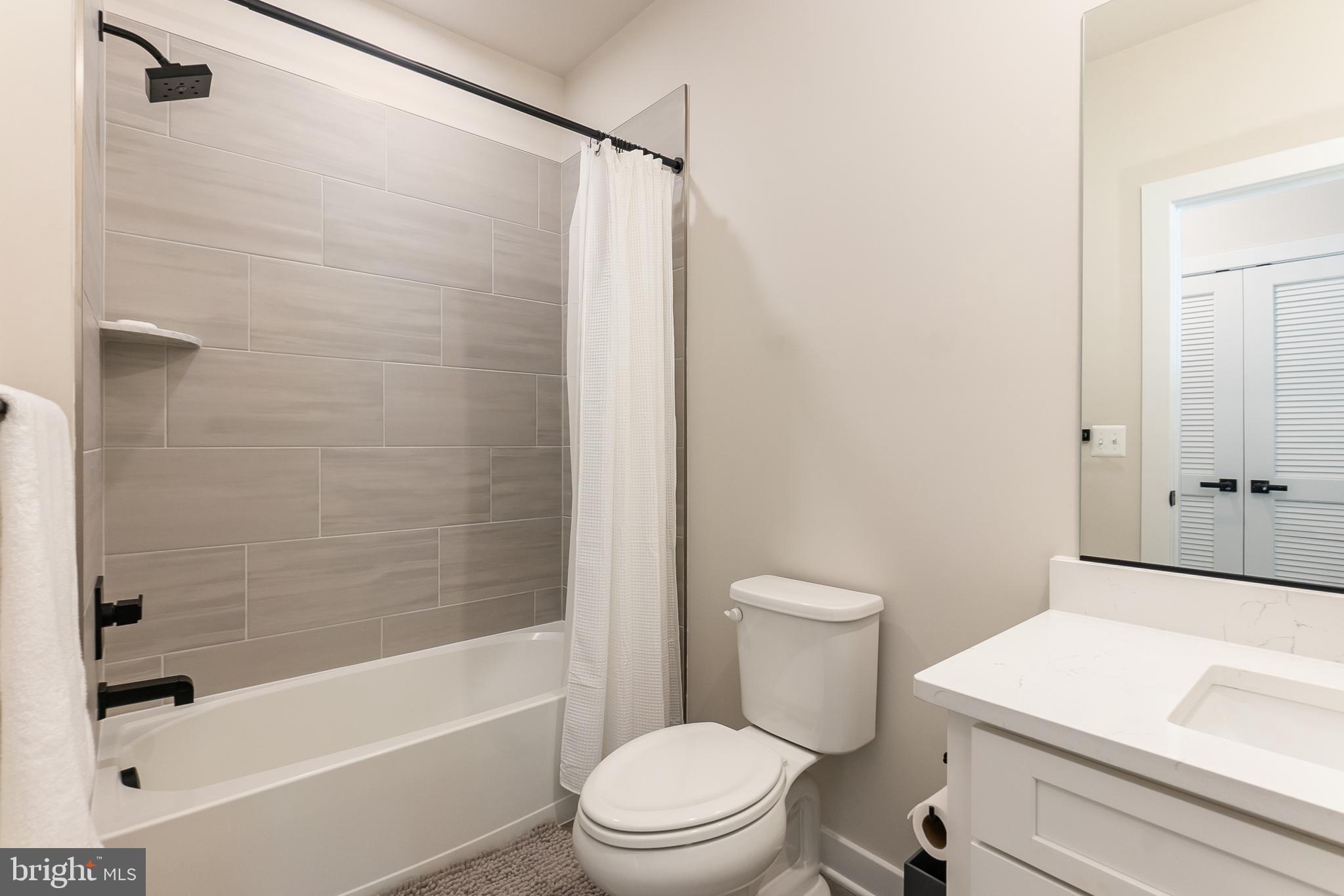 12850 MOSAIC PARK WAY B