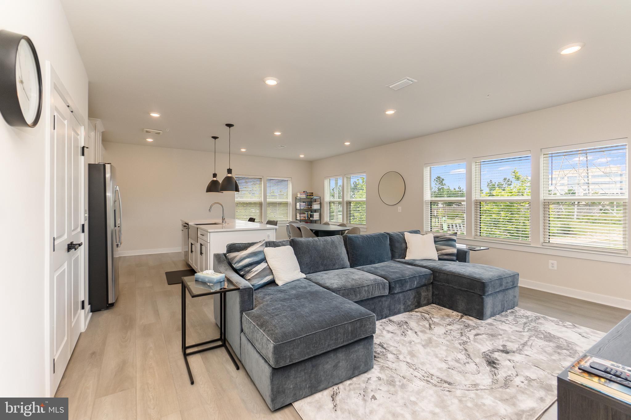 12850 MOSAIC PARK WAY B