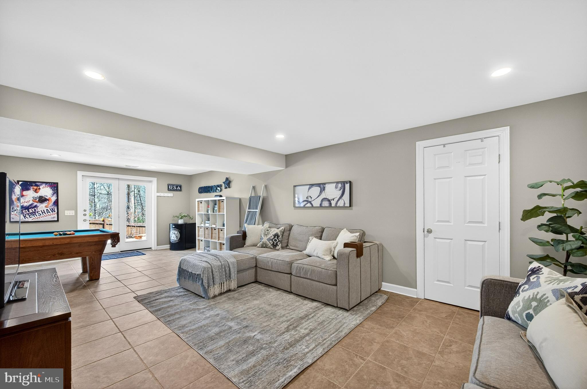 9722 BRAIDED MANE COURT