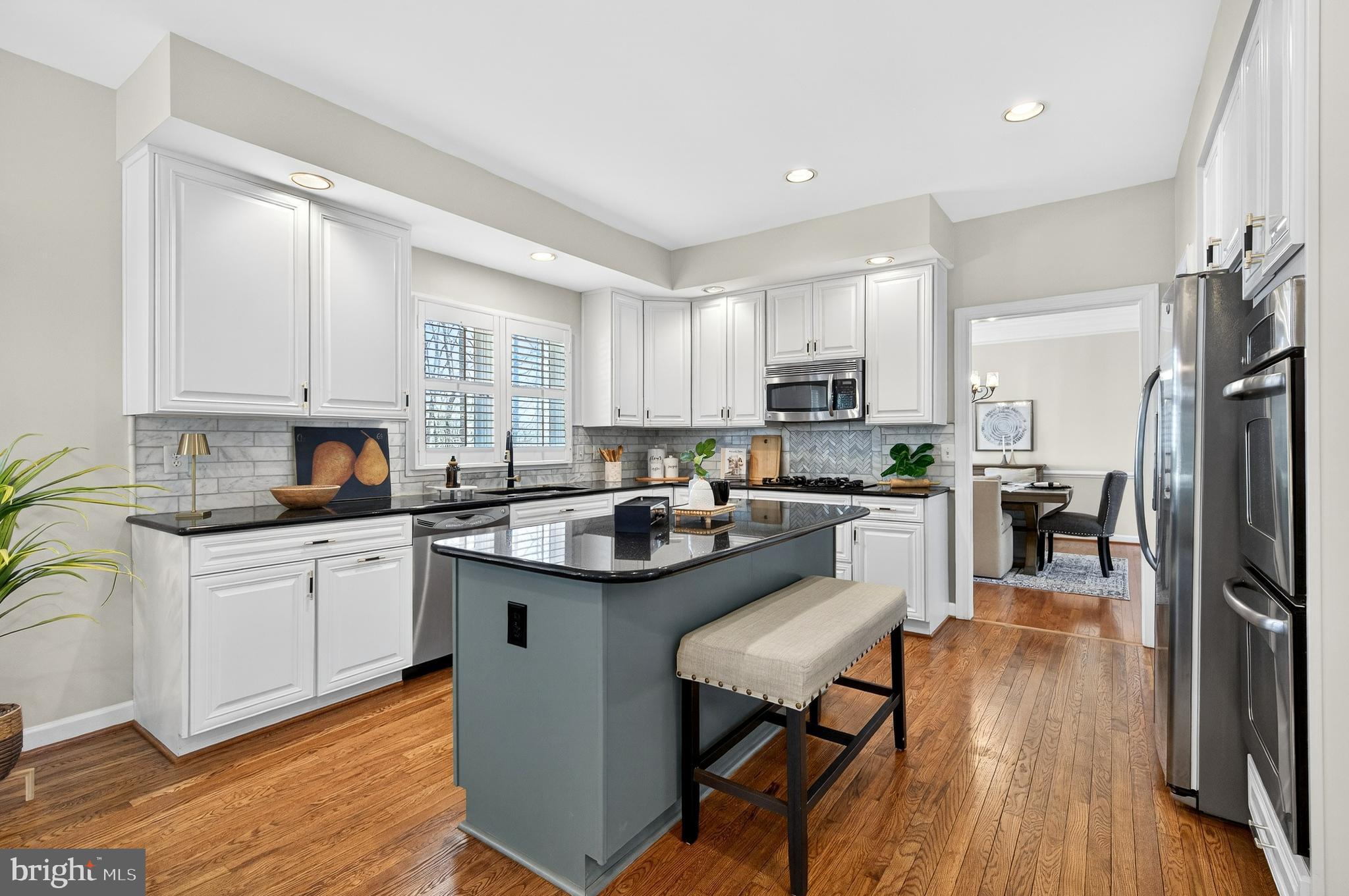 9722 BRAIDED MANE COURT