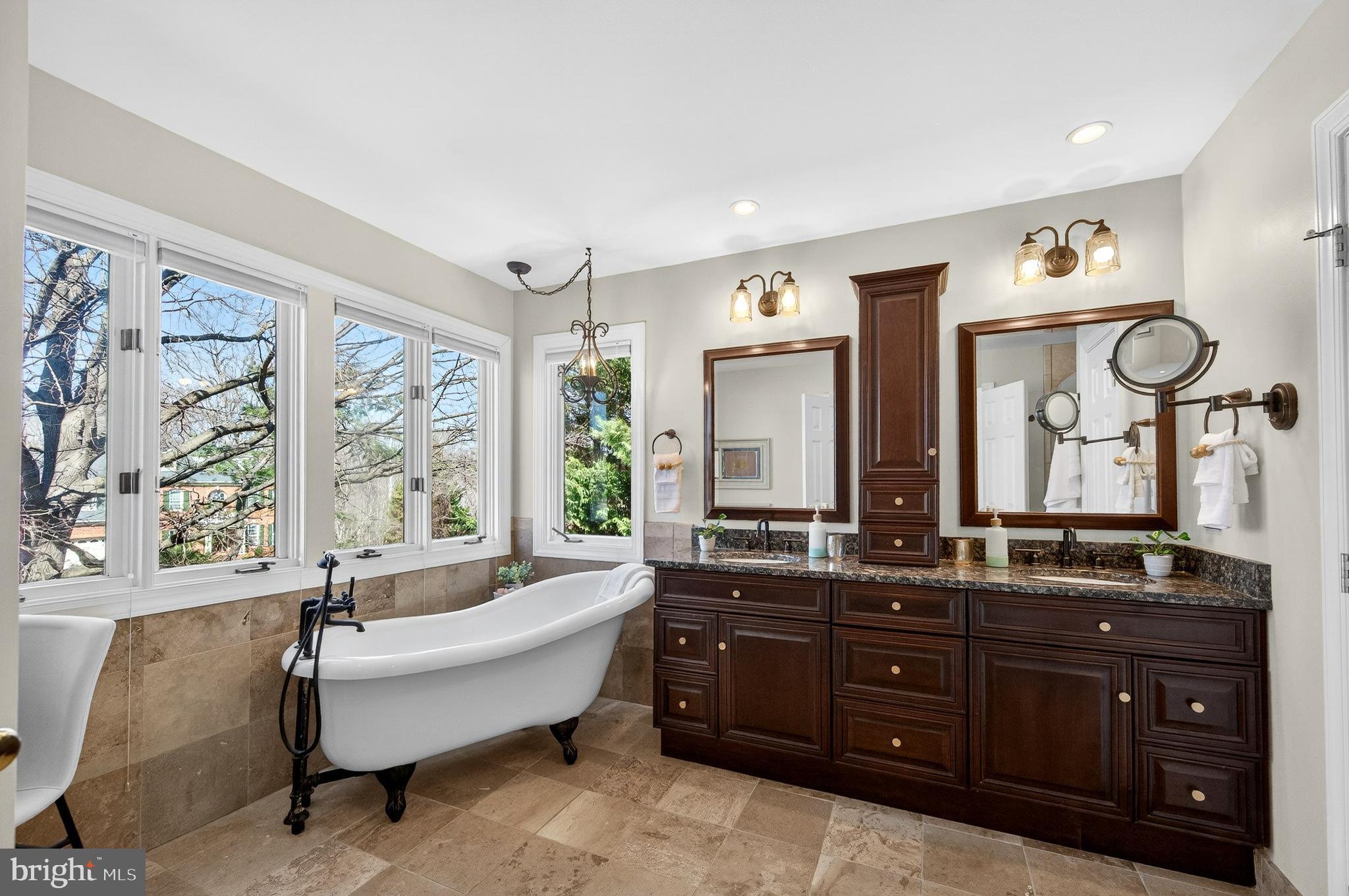 9722 BRAIDED MANE COURT