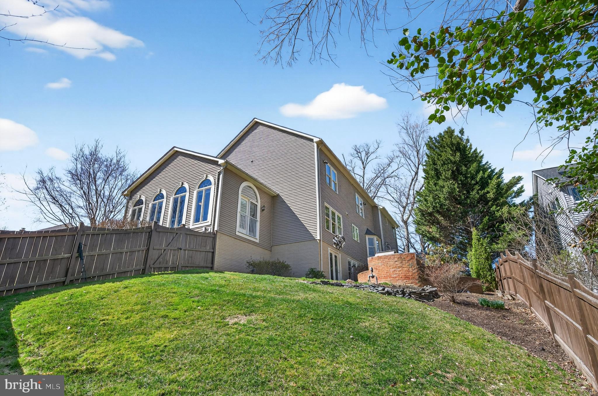 9722 BRAIDED MANE COURT