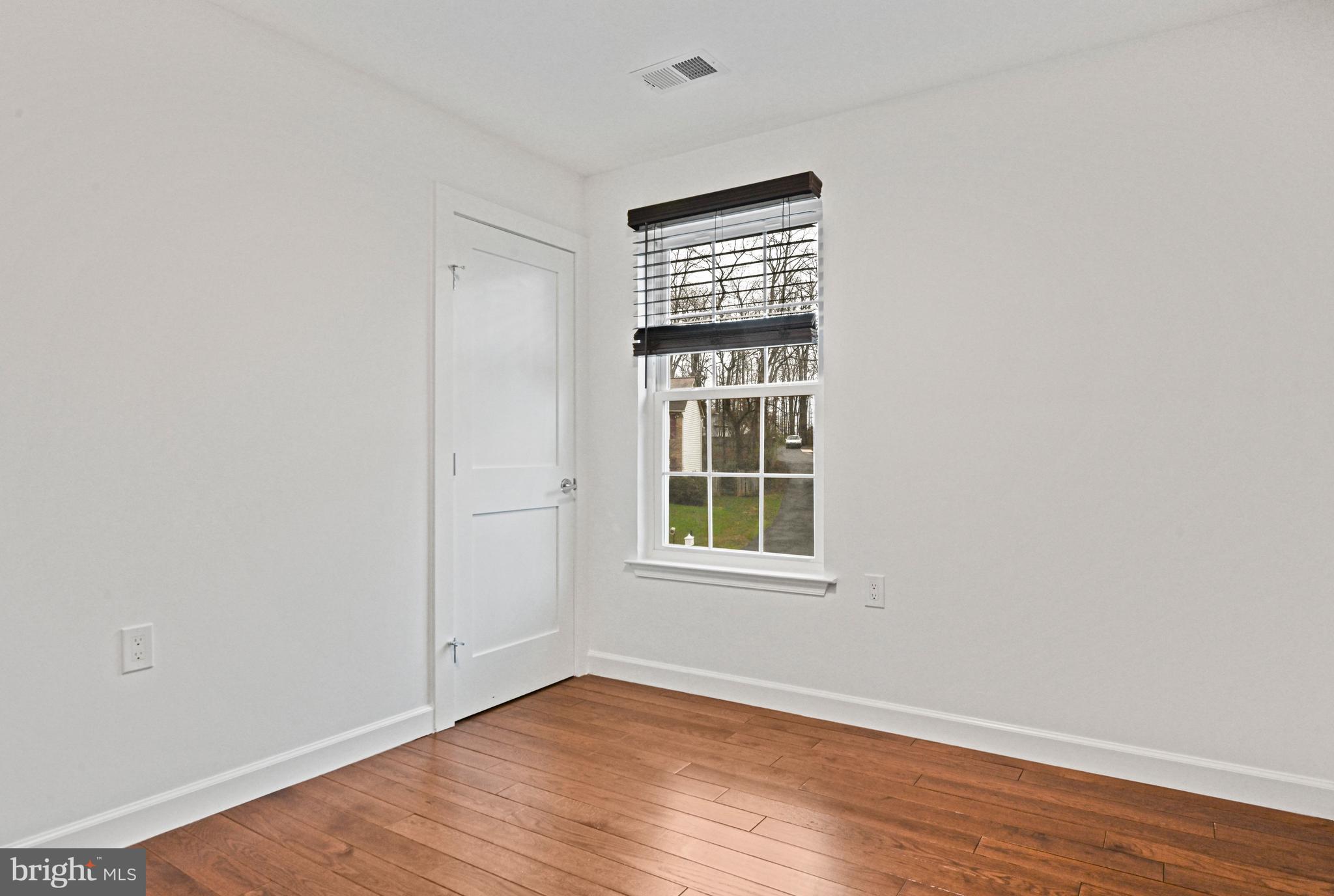 1413 BAYSHIRE LANE