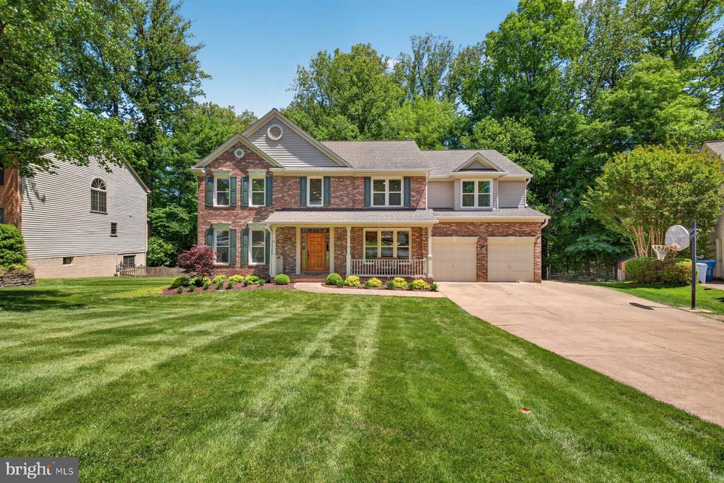 8704 MARGARET LANE